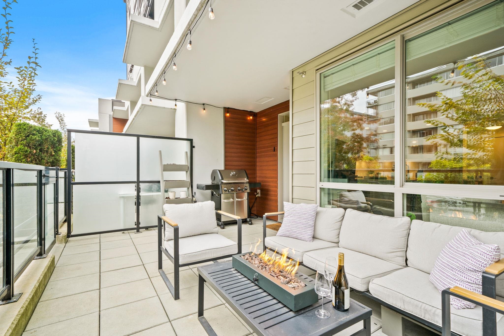 TH8 108 8TH STREET, R3060016, BC,