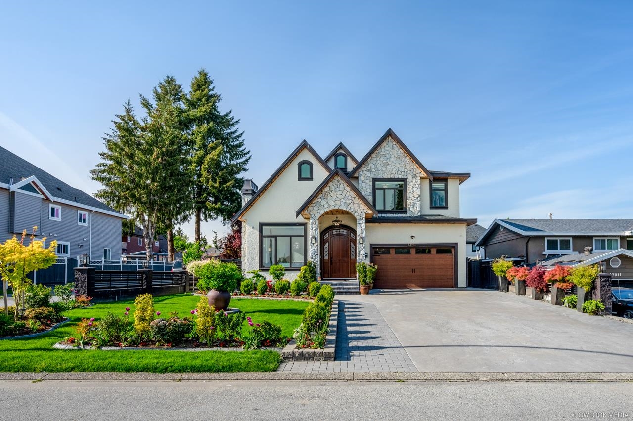 12901 92A AVENUE, Surrey BC V3V 1K1, R3060069, BC,