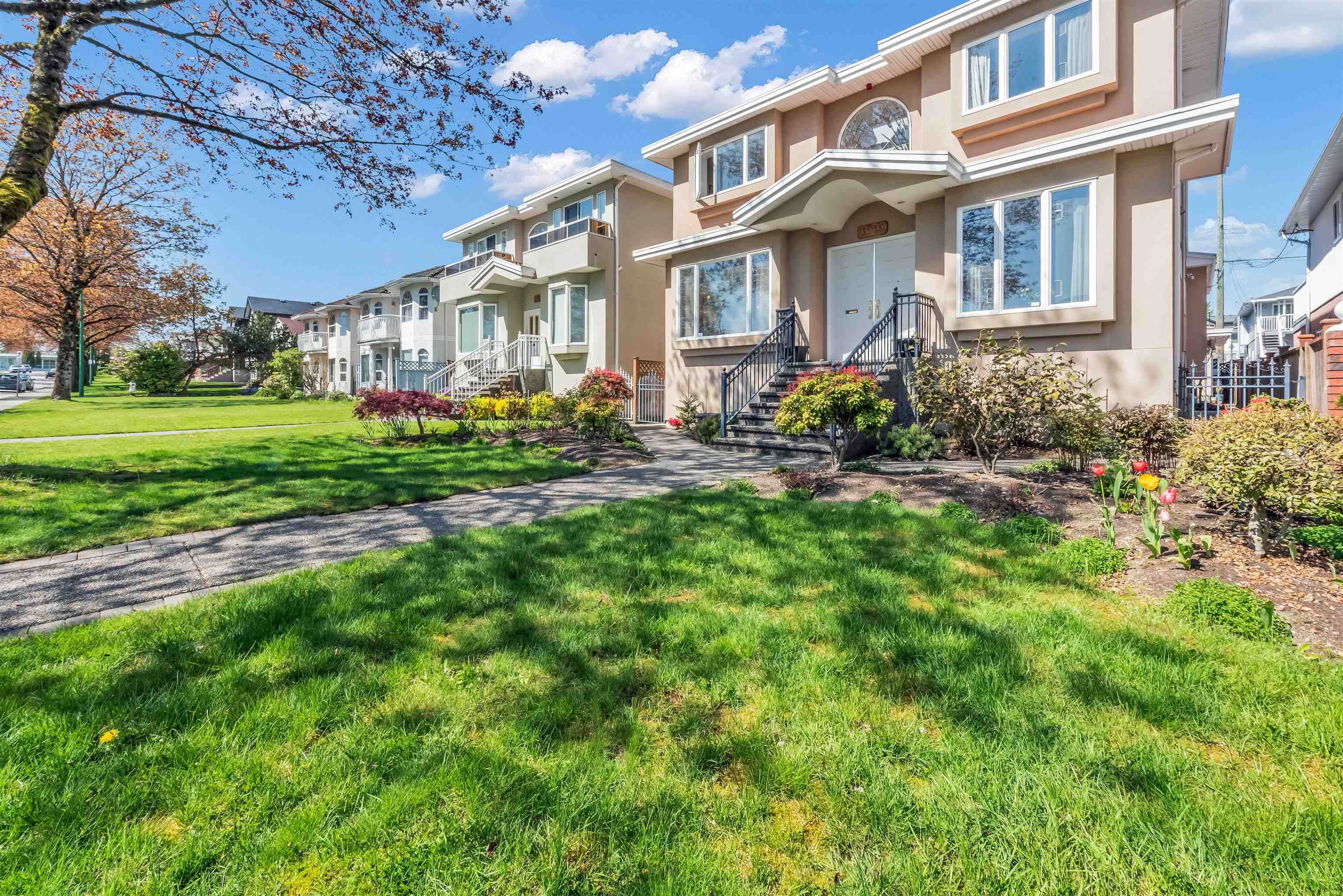 3919 PINE STREET, Burnaby BC V5G 1Z3, R3060145, BC,