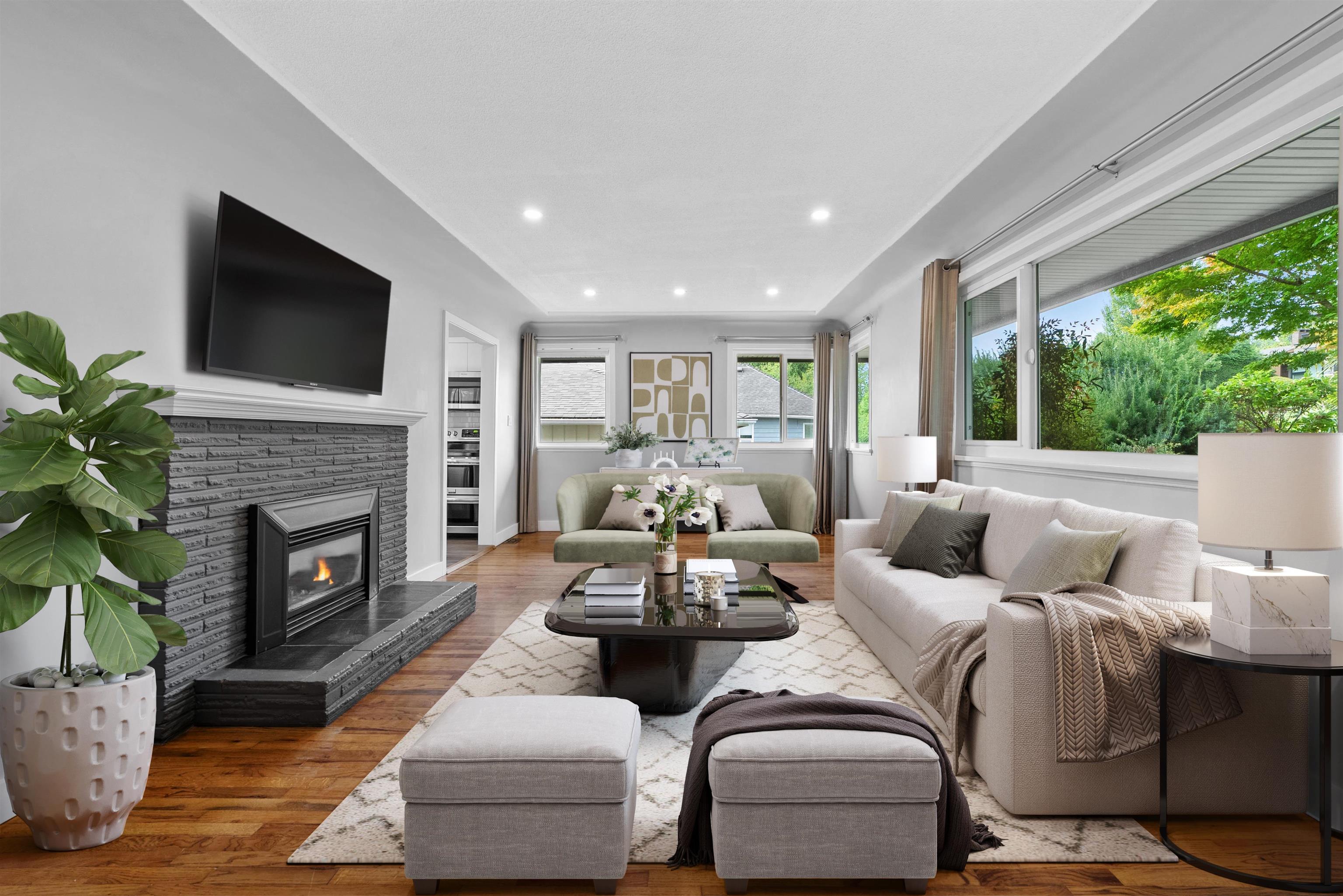 1137 CLOVERLEY STREET, North Vancouver BC V7L 1N7, R3060167, BC,