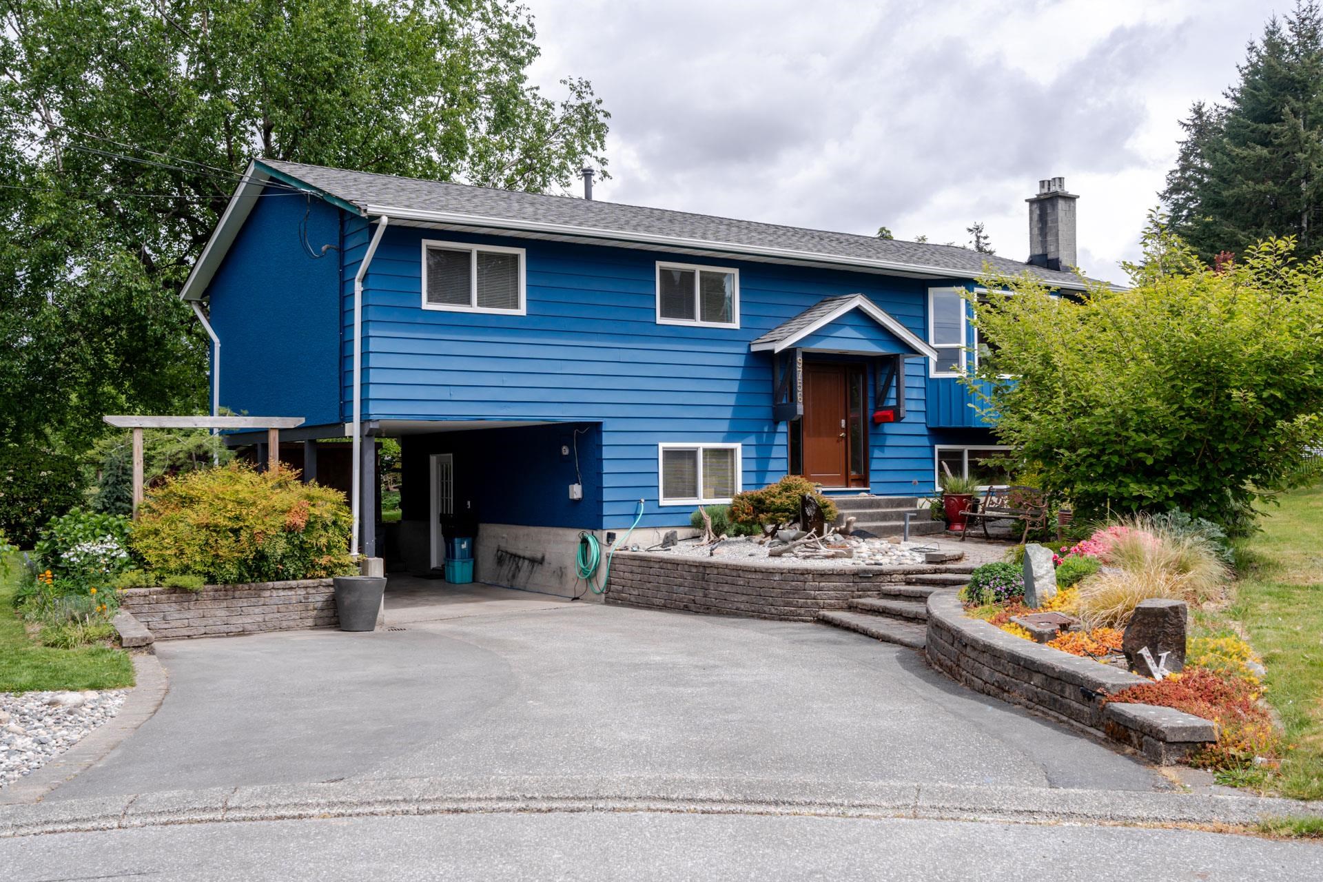 9756 CROWN CRESCENT, Surrey BC V3V 6H9, R3060237, BC,