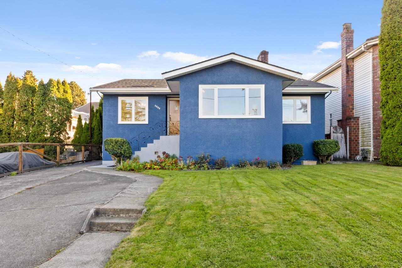 2880 OXFORD STREET, Vancouver BC V5K 1N6, R3060324, BC,
