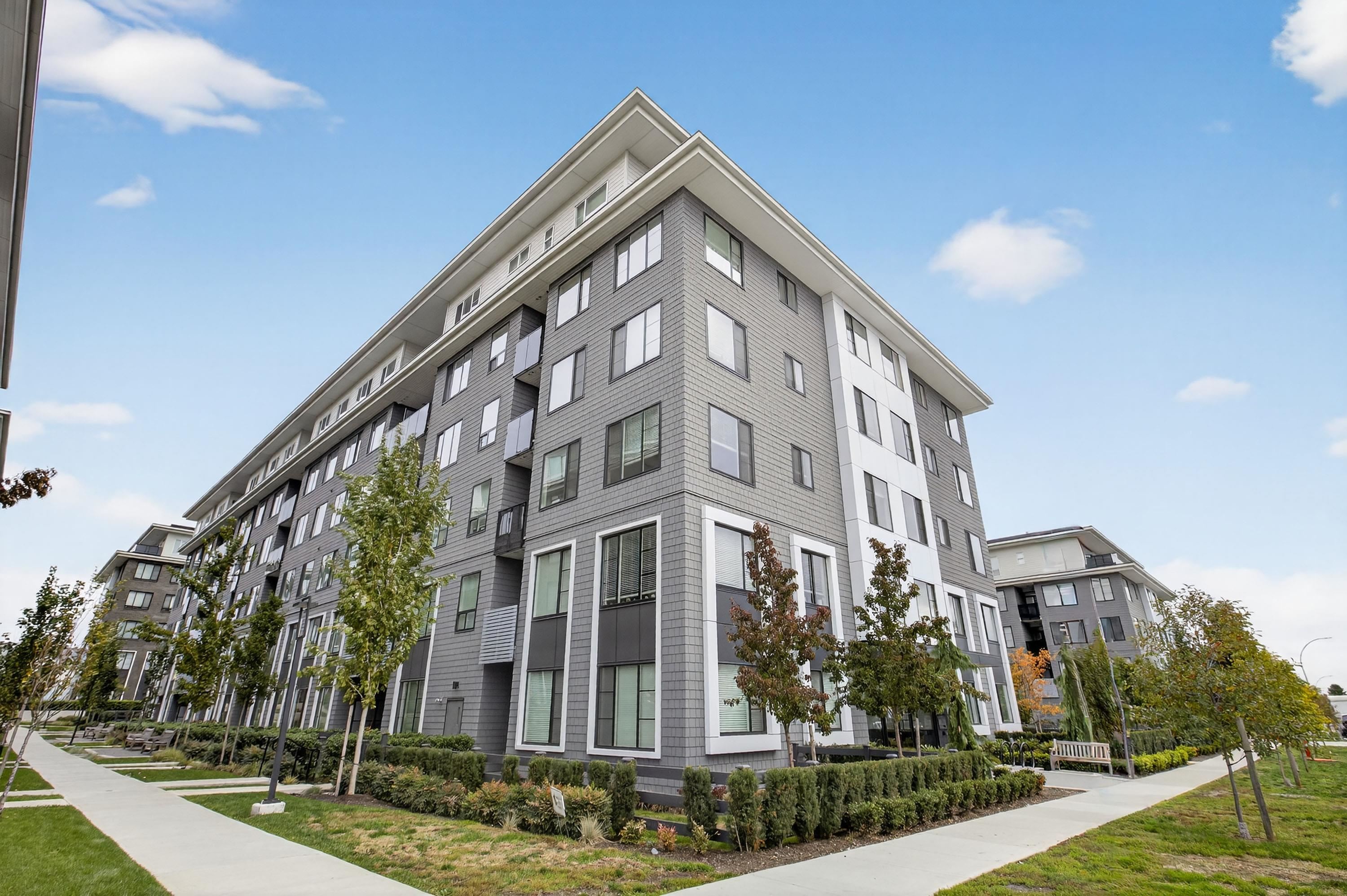 108 15825 85 AVENUE, R3060360, BC,