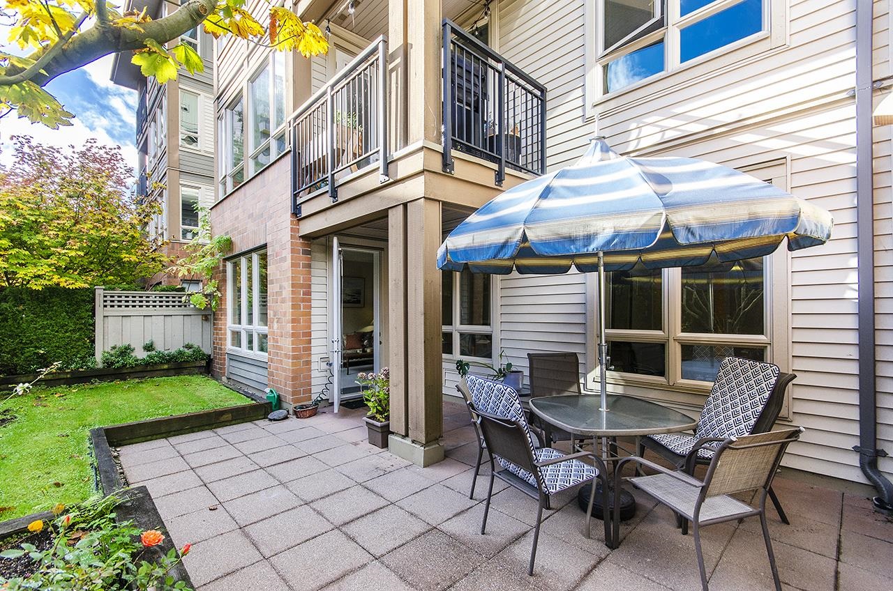 106 1111 27TH STREET, R3060577, BC,