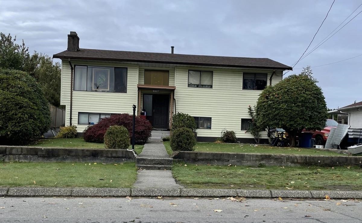 9307 135 STREET, Surrey BC V3V 5T9, R3060614, BC,