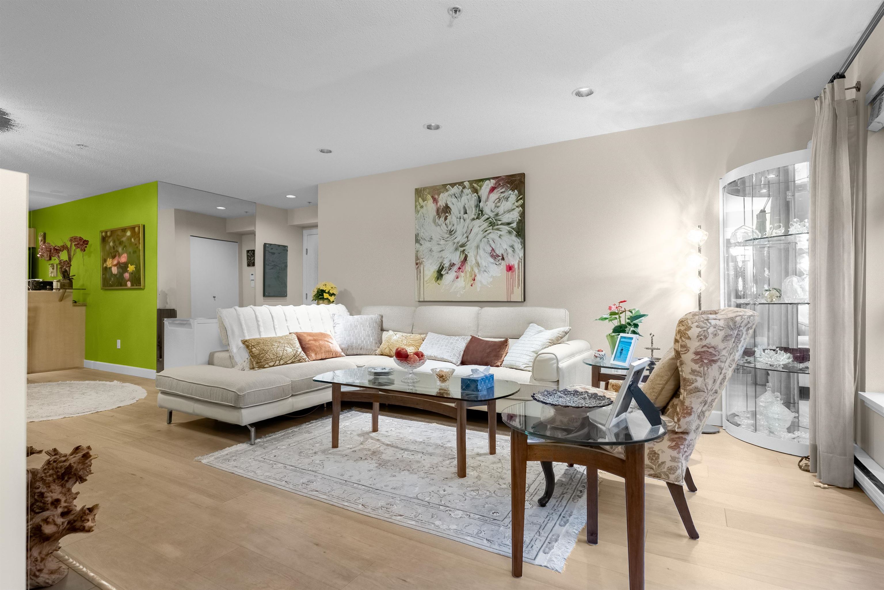 104 3750 EDGEMONT BOULEVARD, R3060621, BC,