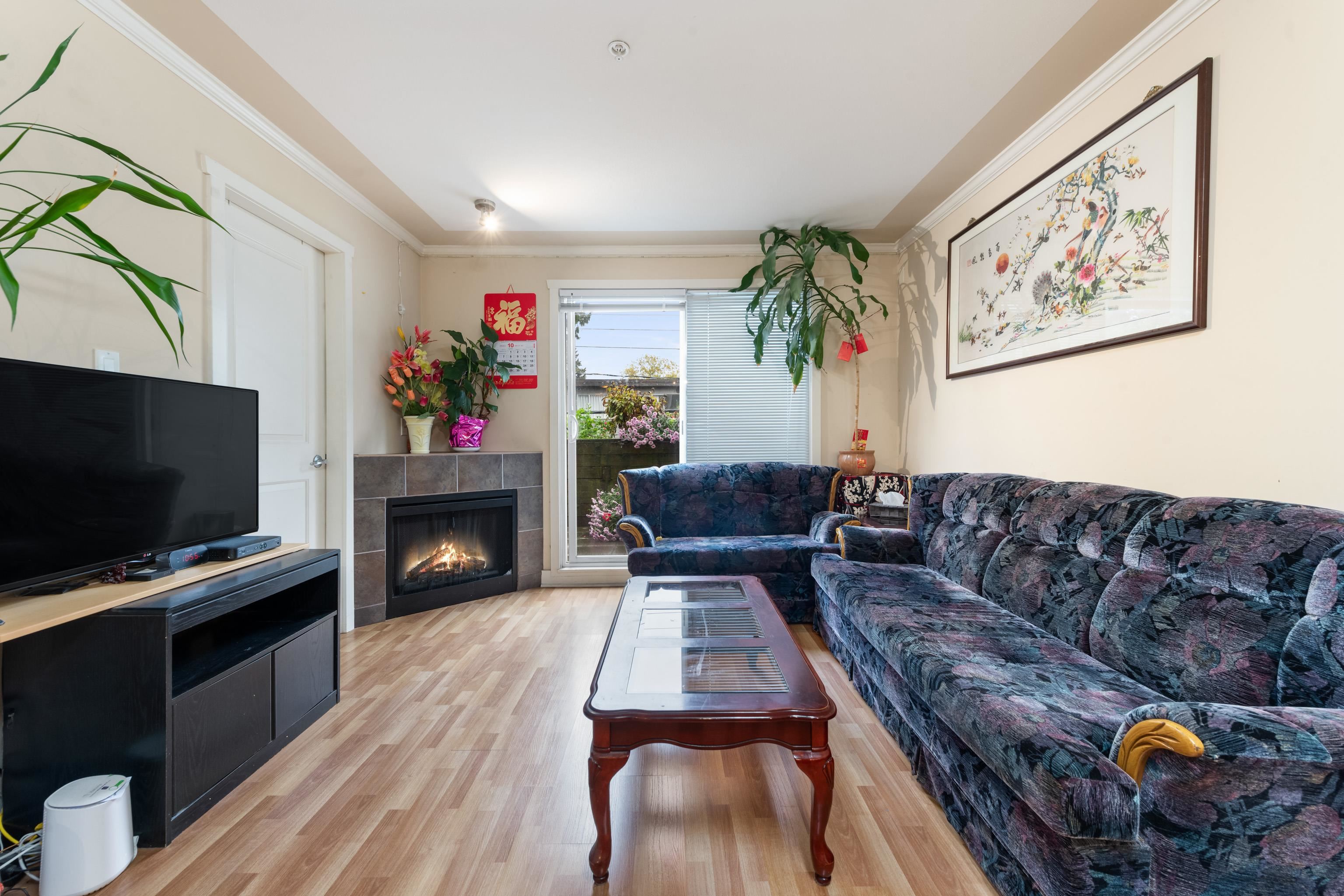 218 2265 HASTINGS STREET, R3060663, BC,