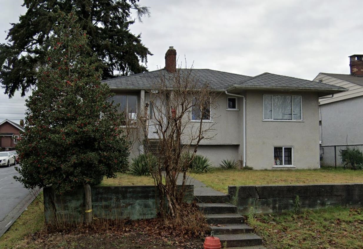 3507 MONMOUTH AVENUE, Vancouver BC V5R 5S1, R3060806, BC,