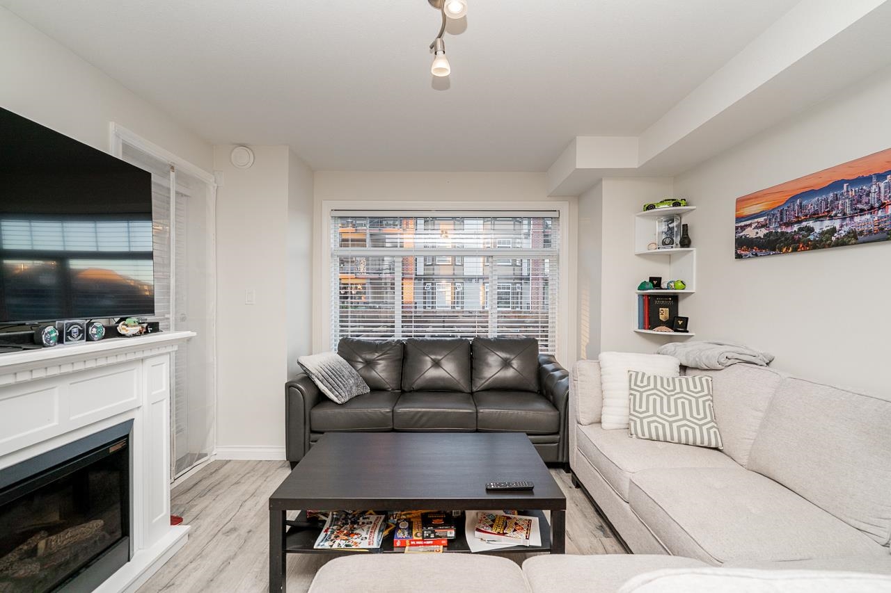 215 5650 201A STREET, R3060855, BC,