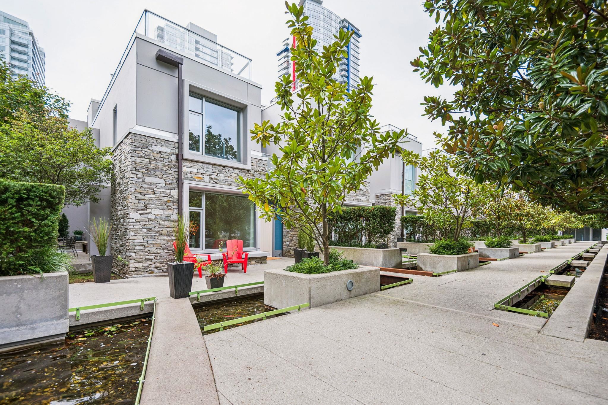 239 188 KEEFER PLACE, R3060930, BC,