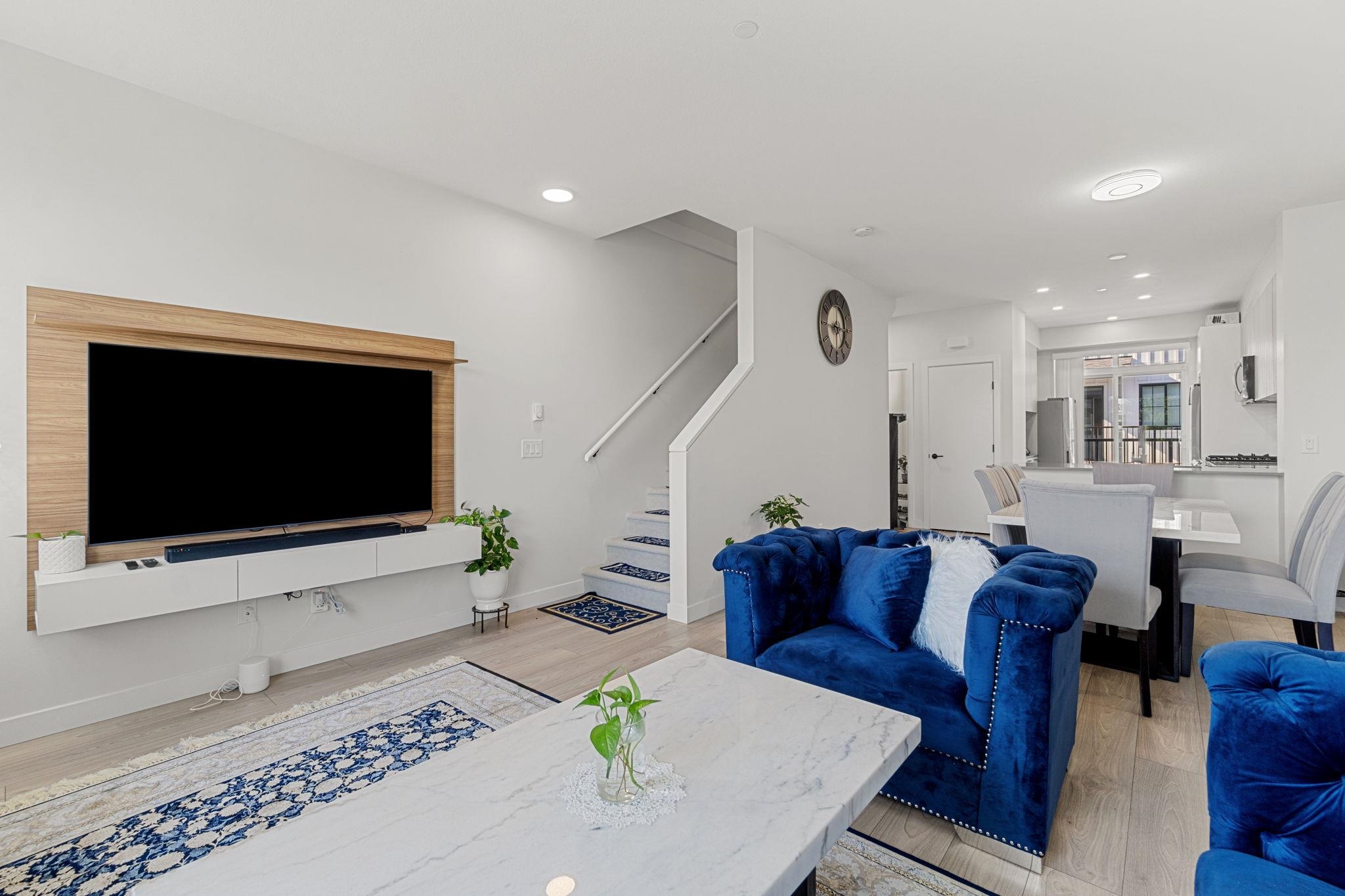 46 488 FURNESS STREET, R3060996, BC,