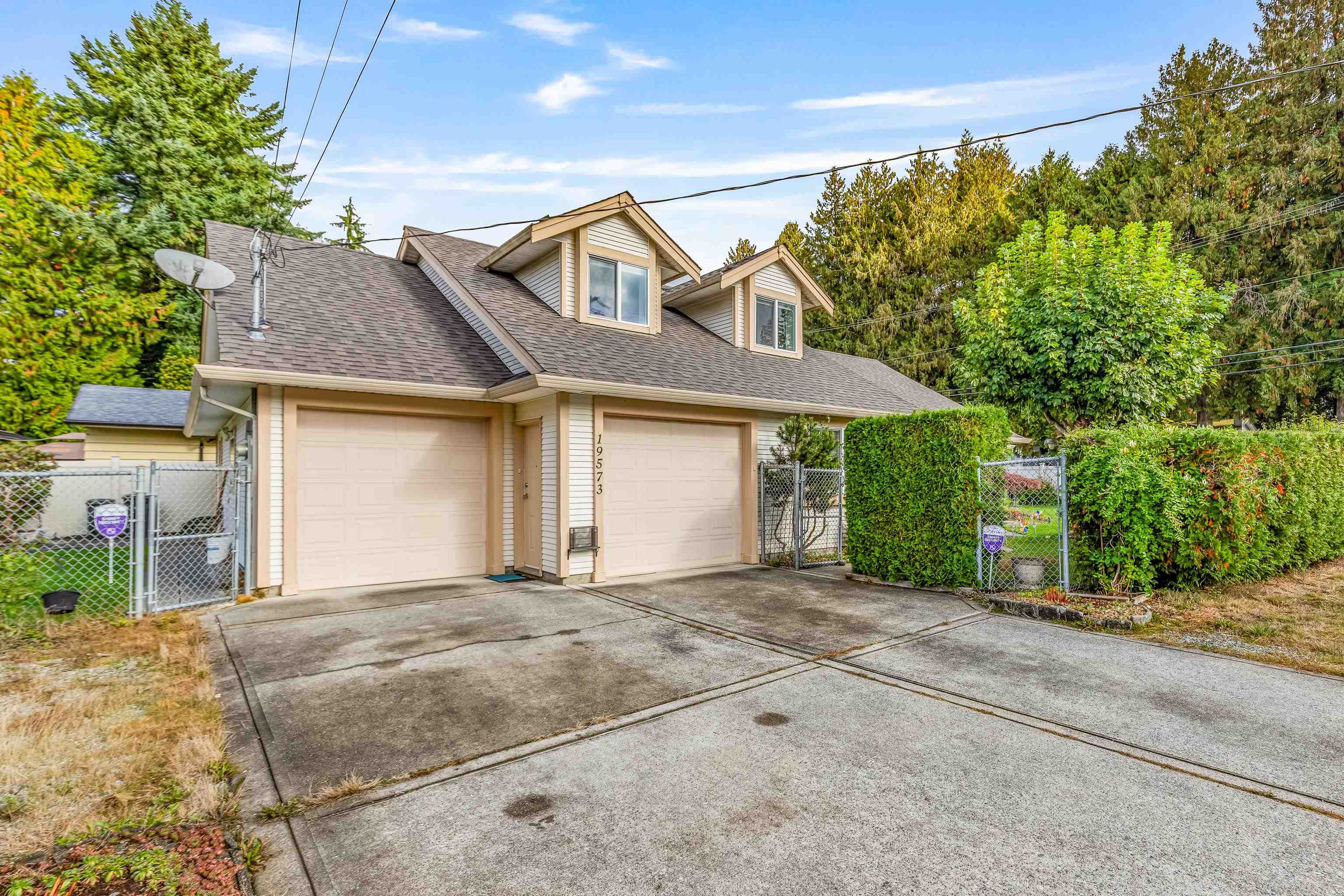 19573 116B AVENUE, Pitt Meadows BC V3Y 1R8, R3061025, BC,