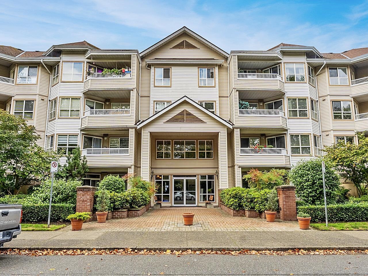 311 8139 121A STREET, R3061028, BC,