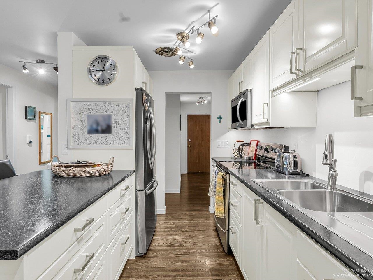 3 2146 43RD AVENUE, R3061055, BC,