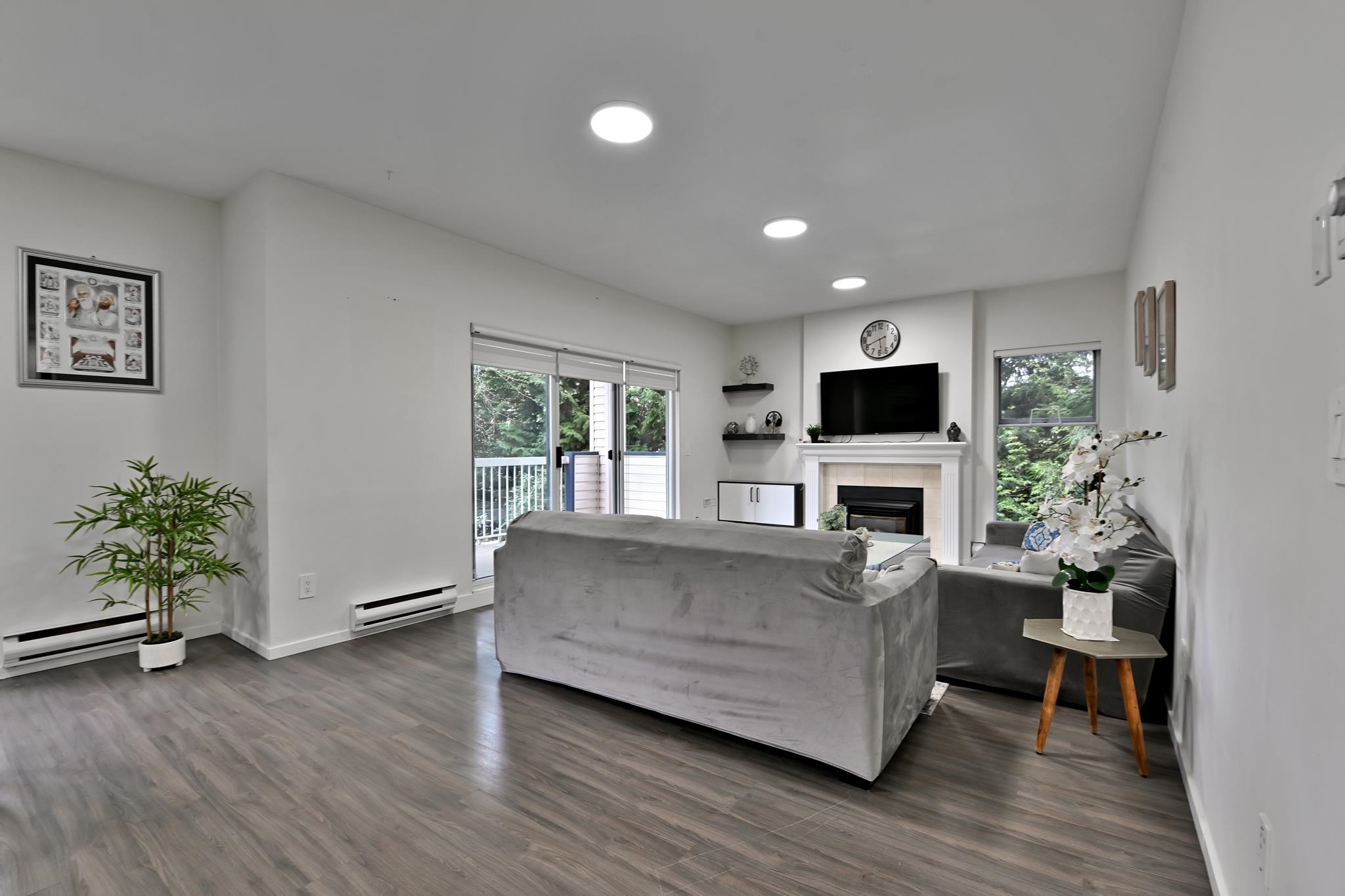 215 13918 72 AVENUE, R3061099, BC,