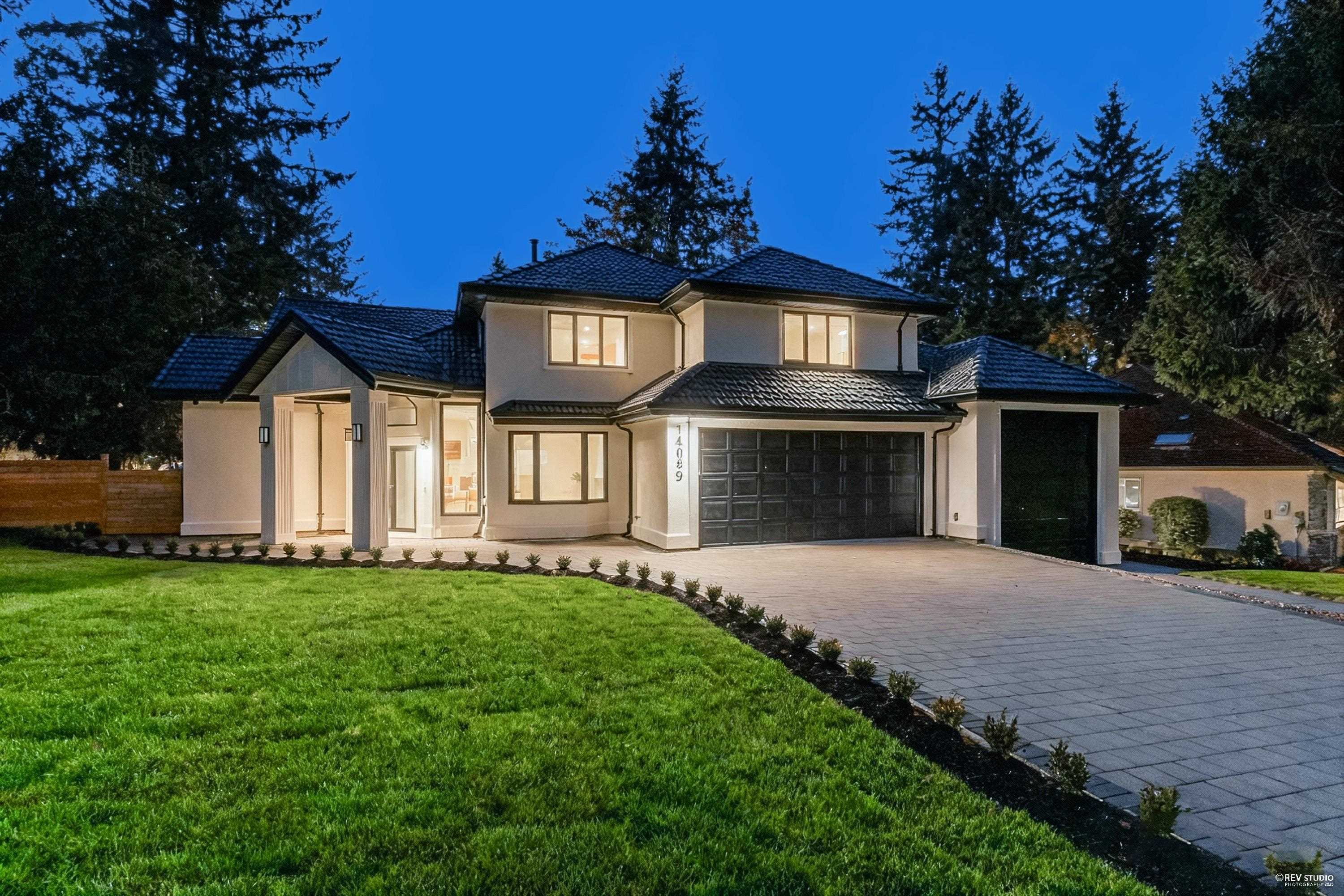 14099 28A AVENUE, Surrey BC V4P 2H8, R3061277, BC,
