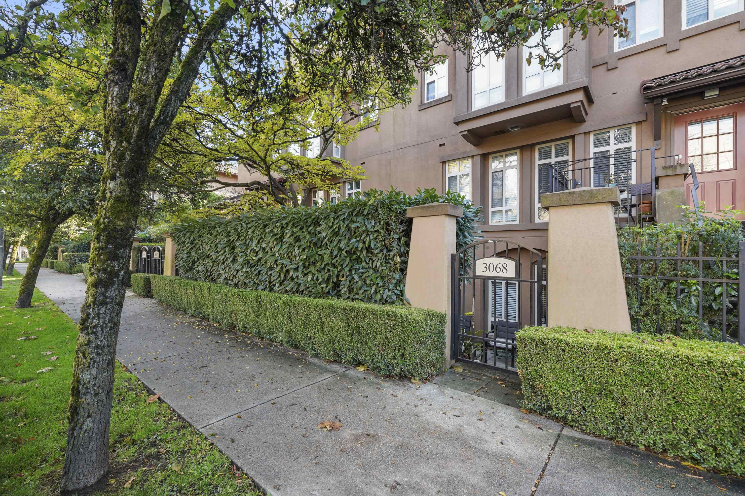 3068 W 4TH AVENUE, Vancouver BC V6K 1R4, R3061289, BC,