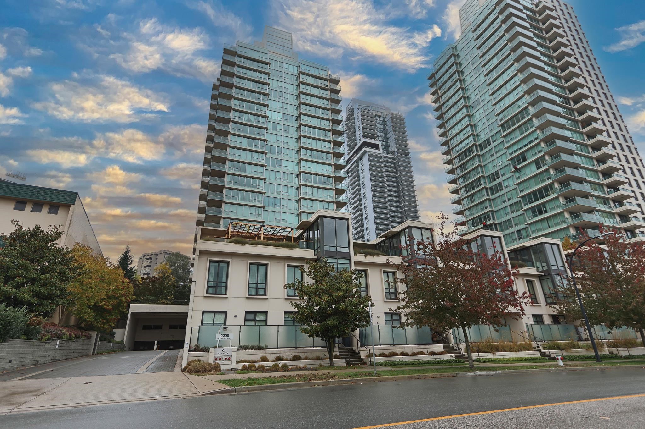 2202 2200 DOUGLAS ROAD, R3061302, BC,