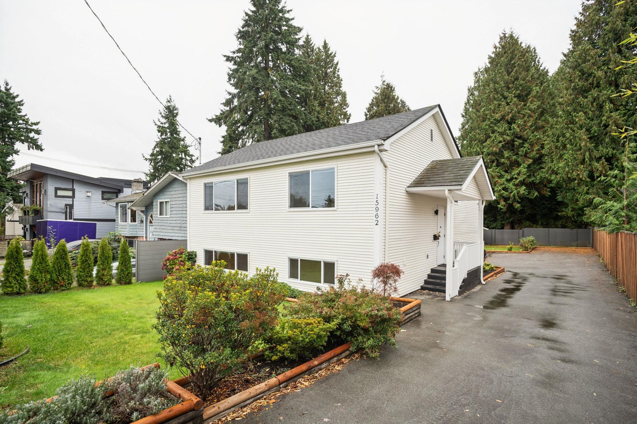15962 NORTH BLUFF ROAD, White Rock BC V4B 3G8, R3061539, BC,