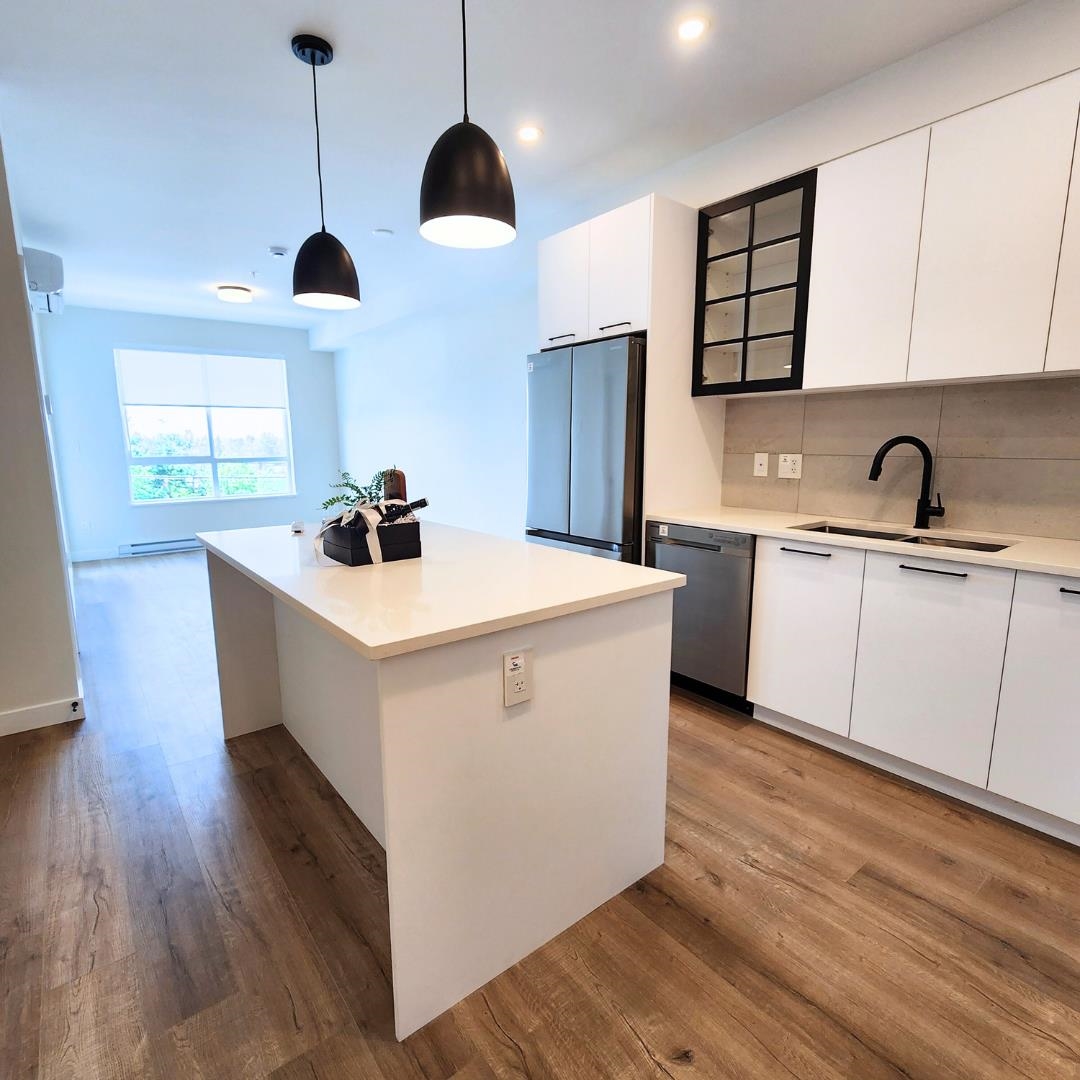 207 8117 200A STREET, R3061562, BC,