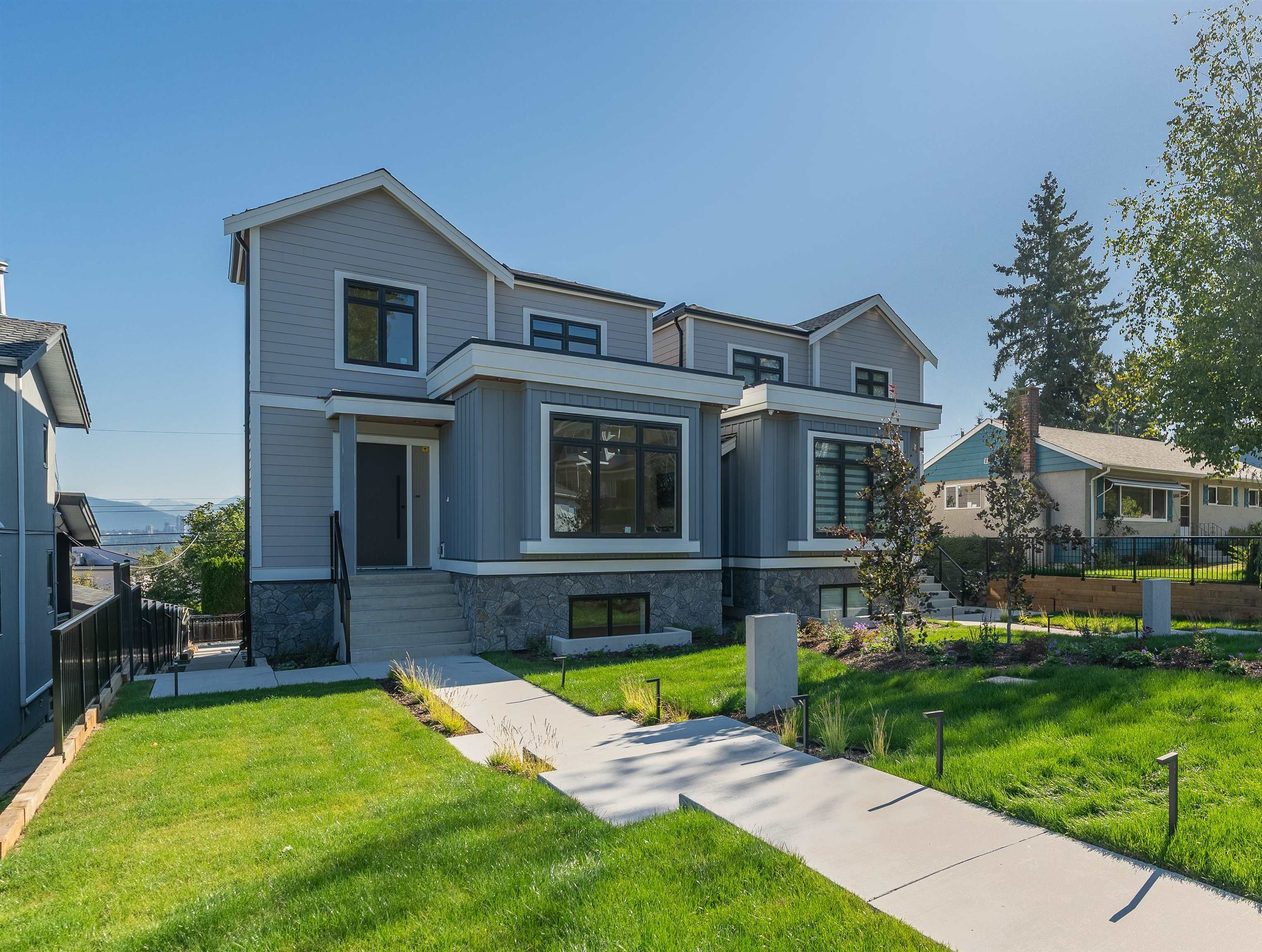5852 FORGLEN DRIVE, Burnaby BC V5H 3L3, R3061677, BC,