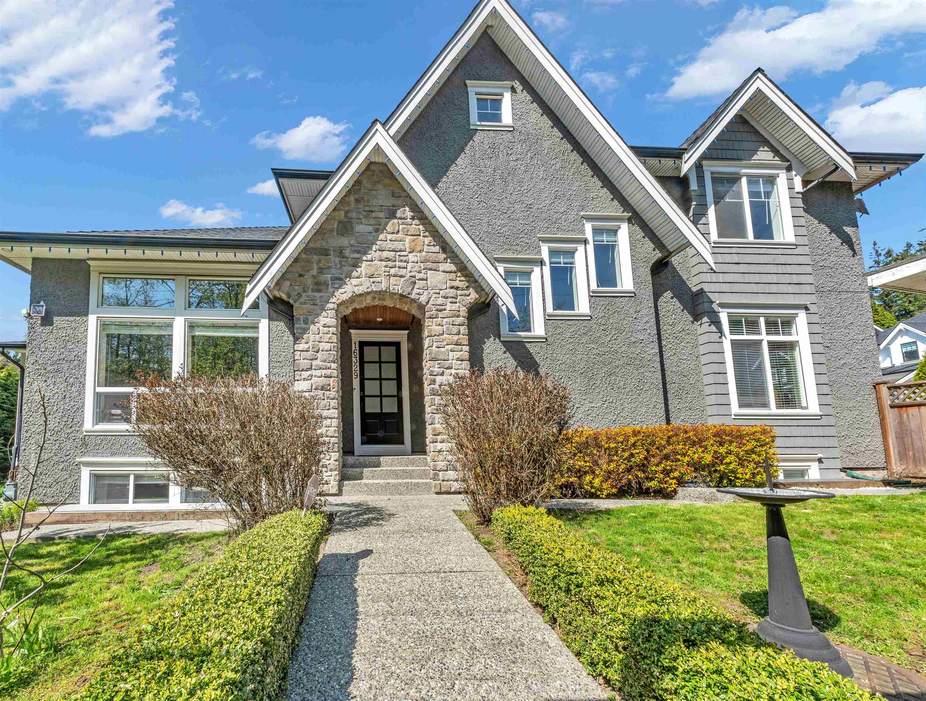 16329 8 AVENUE, Surrey BC V4A 1A3, R3061689, BC,