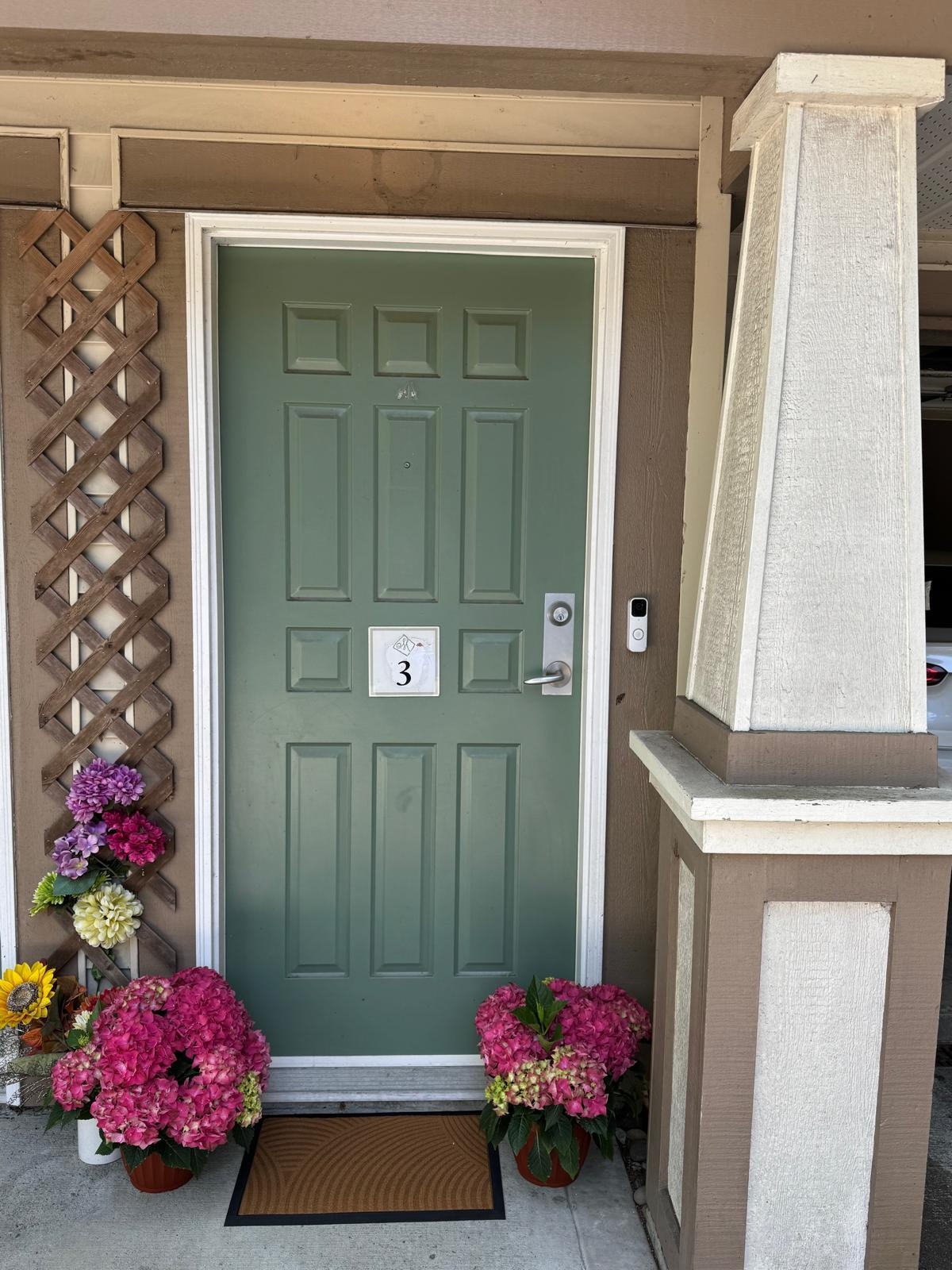 3 2678 KING GEORGE BOULEVARD, R3061695, BC,