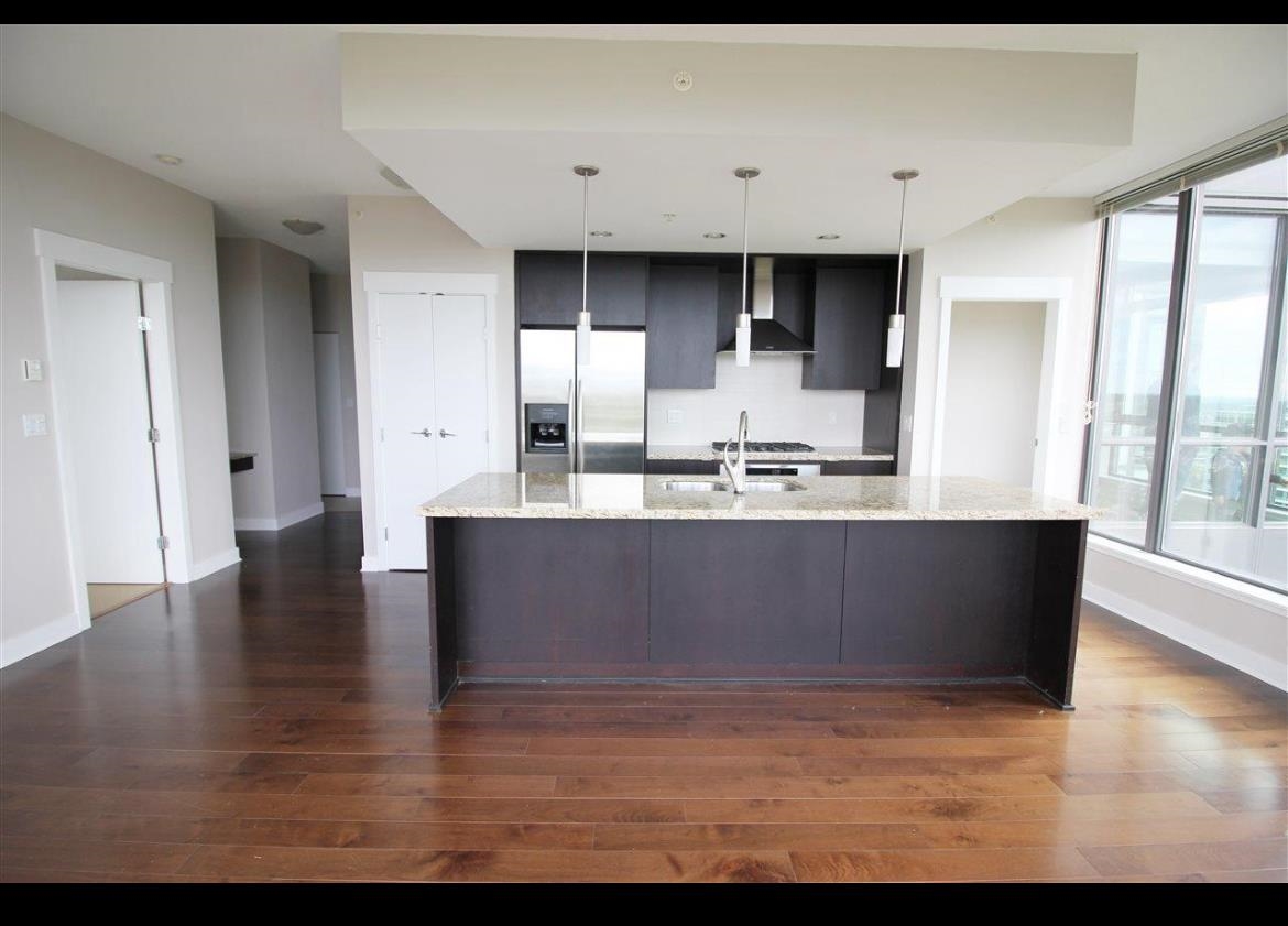 2902 7088 18TH AVENUE, R3061814, BC,