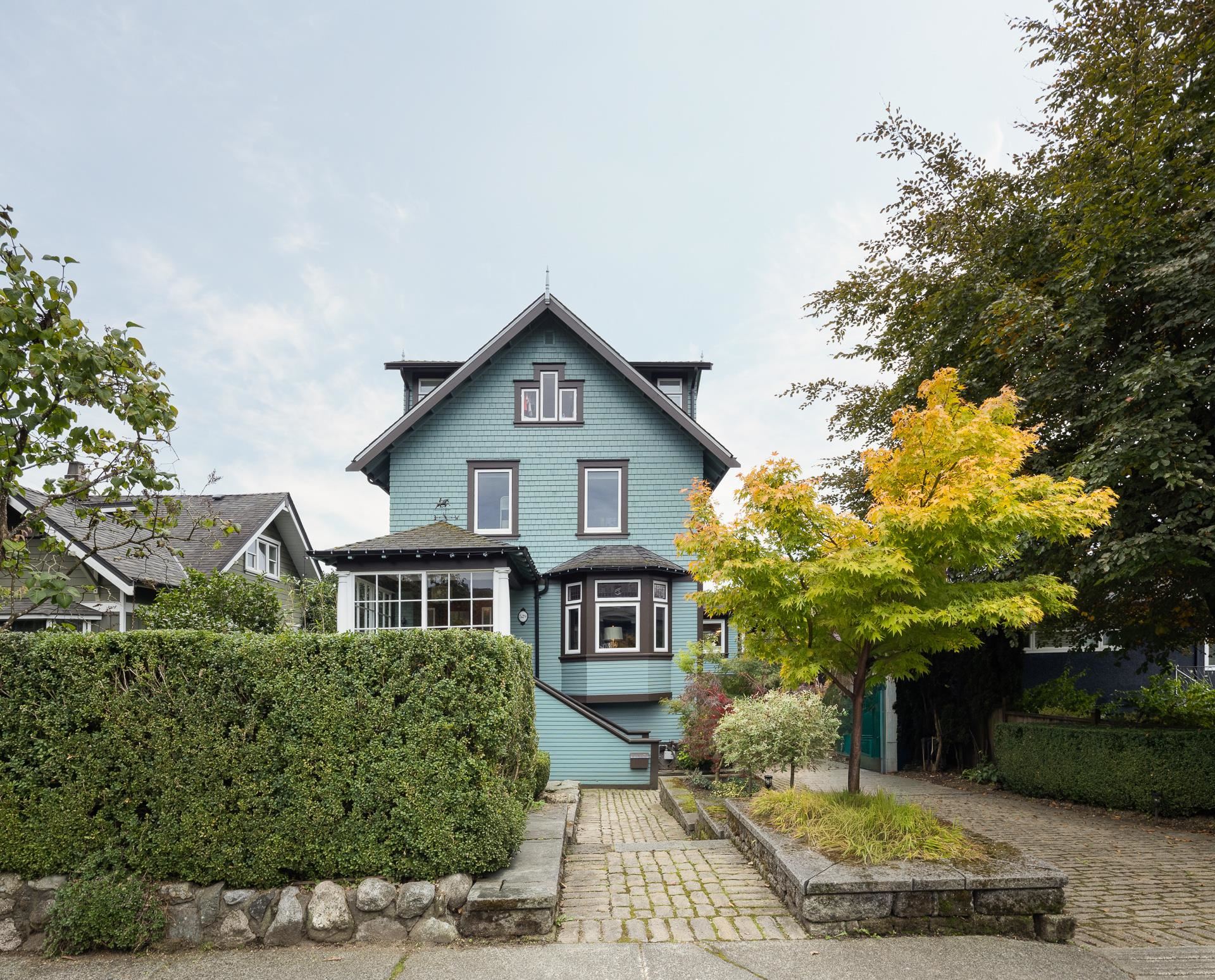 529 E 11TH STREET, North Vancouver BC V7L 2H4, R3061875, BC,