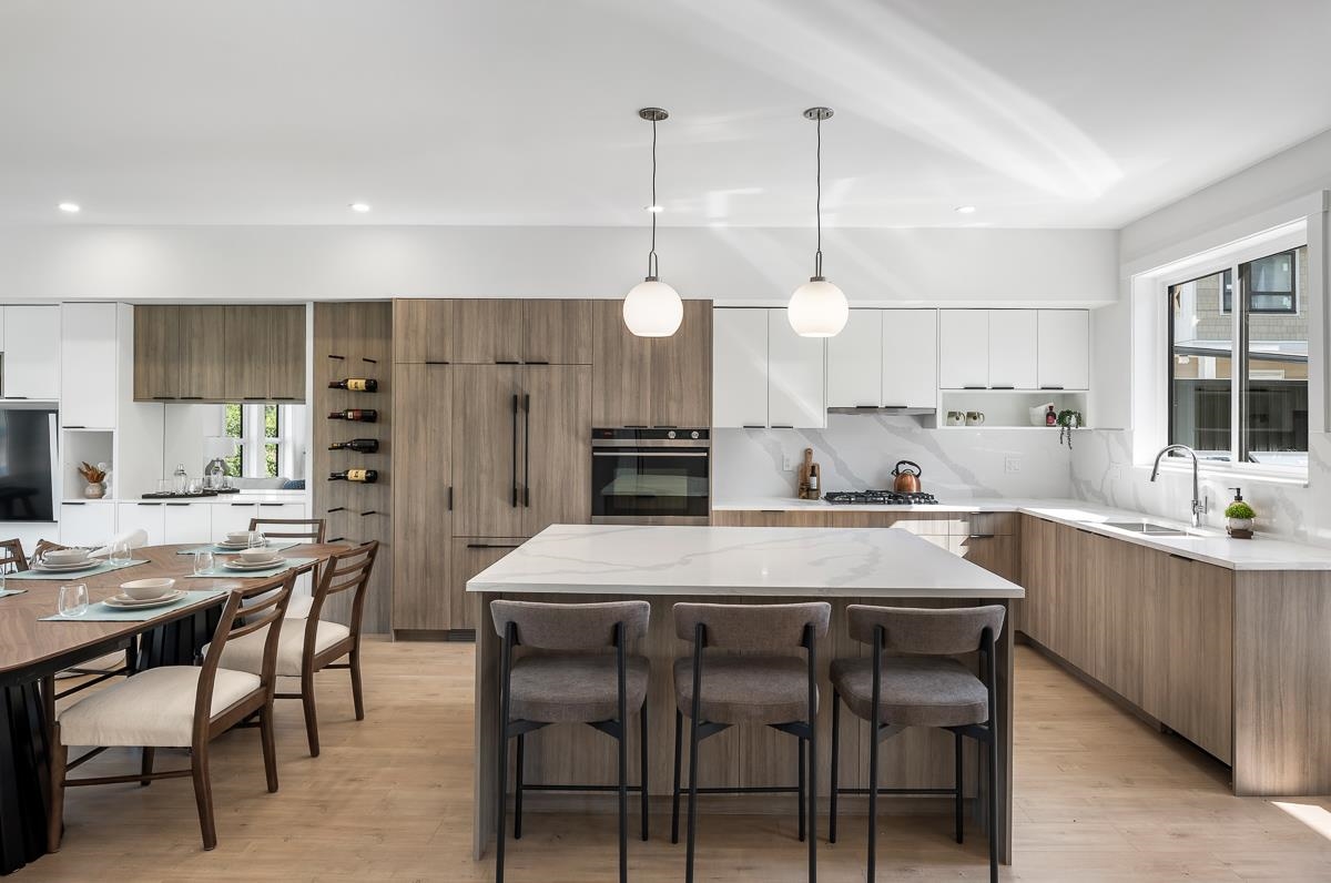 17 5993 143 STREET, R3061983, BC,