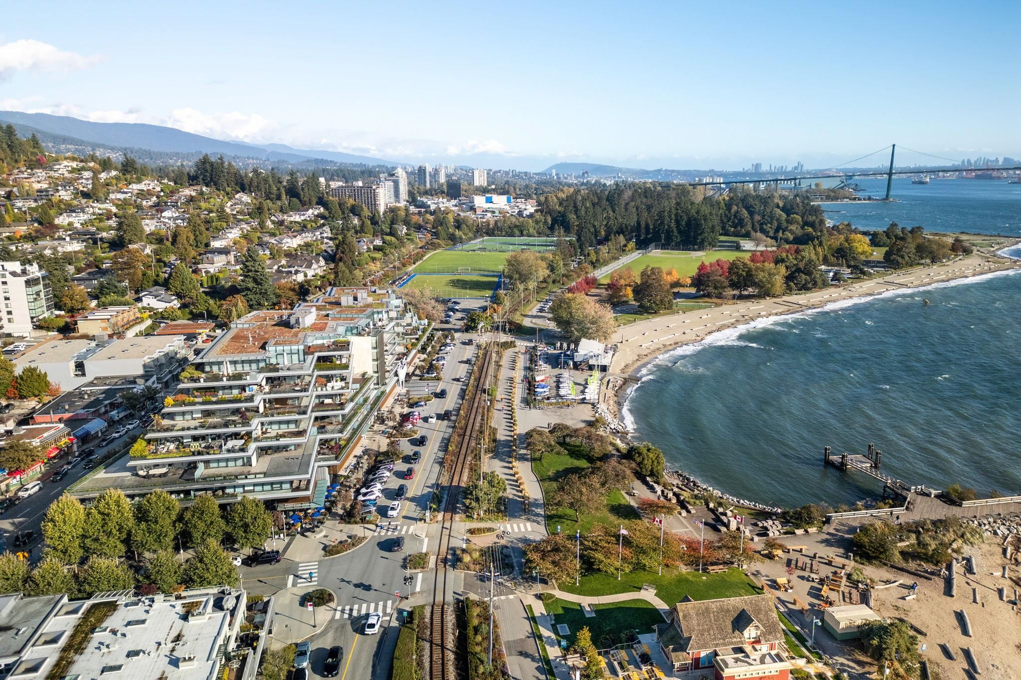 209 1355 BELLEVUE AVENUE, R3062050, BC,