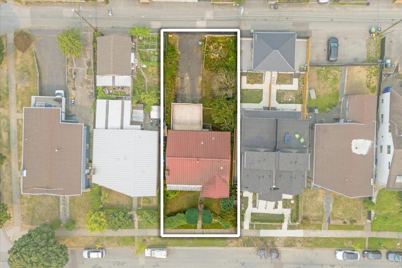 1149 E 63RD AVENUE, Vancouver BC V5X 2L3, R3062052, BC,