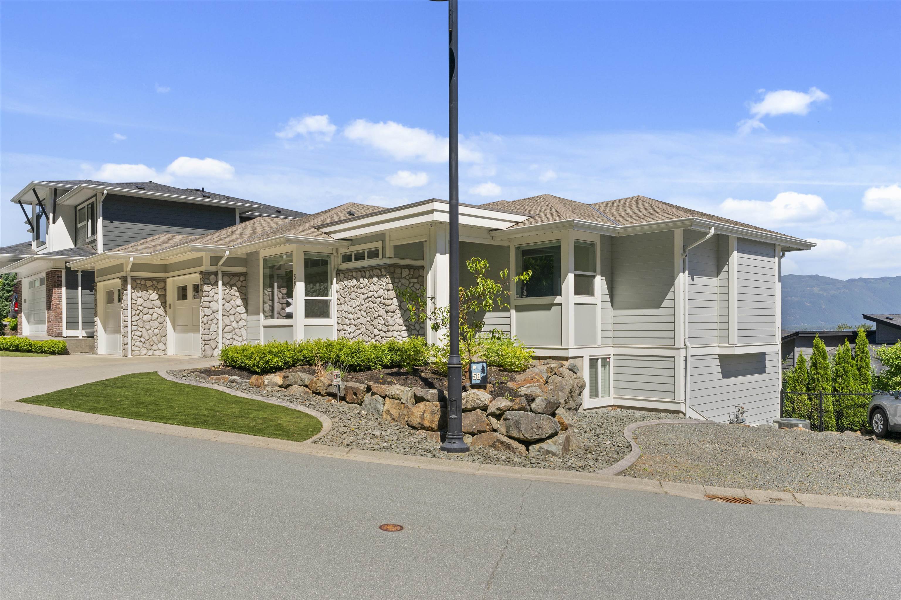58 50778 LEDGESTONE PLACE, R3062063, BC,