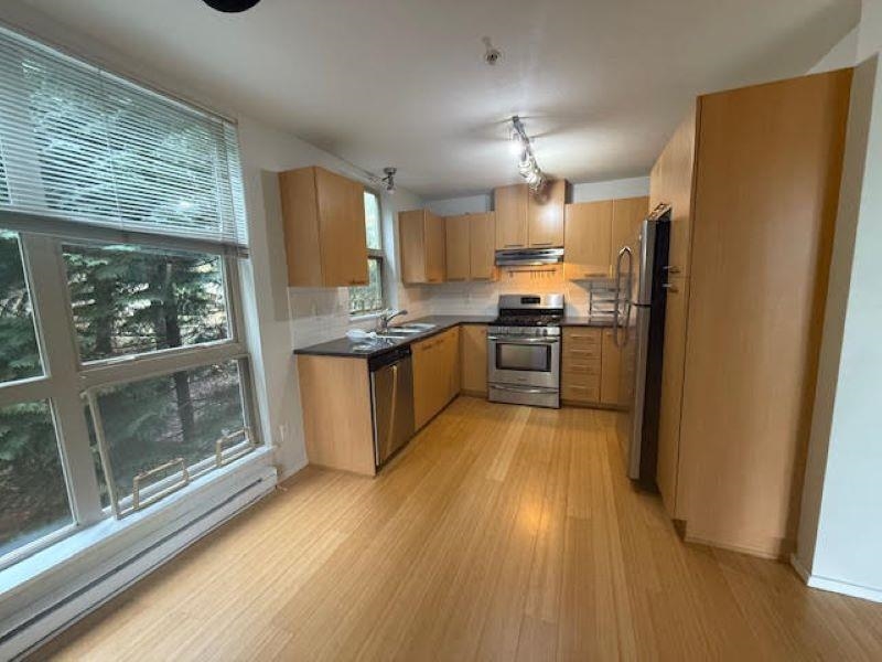 404 9339 UNIVERSITY CRESCENT, R3062217, BC,