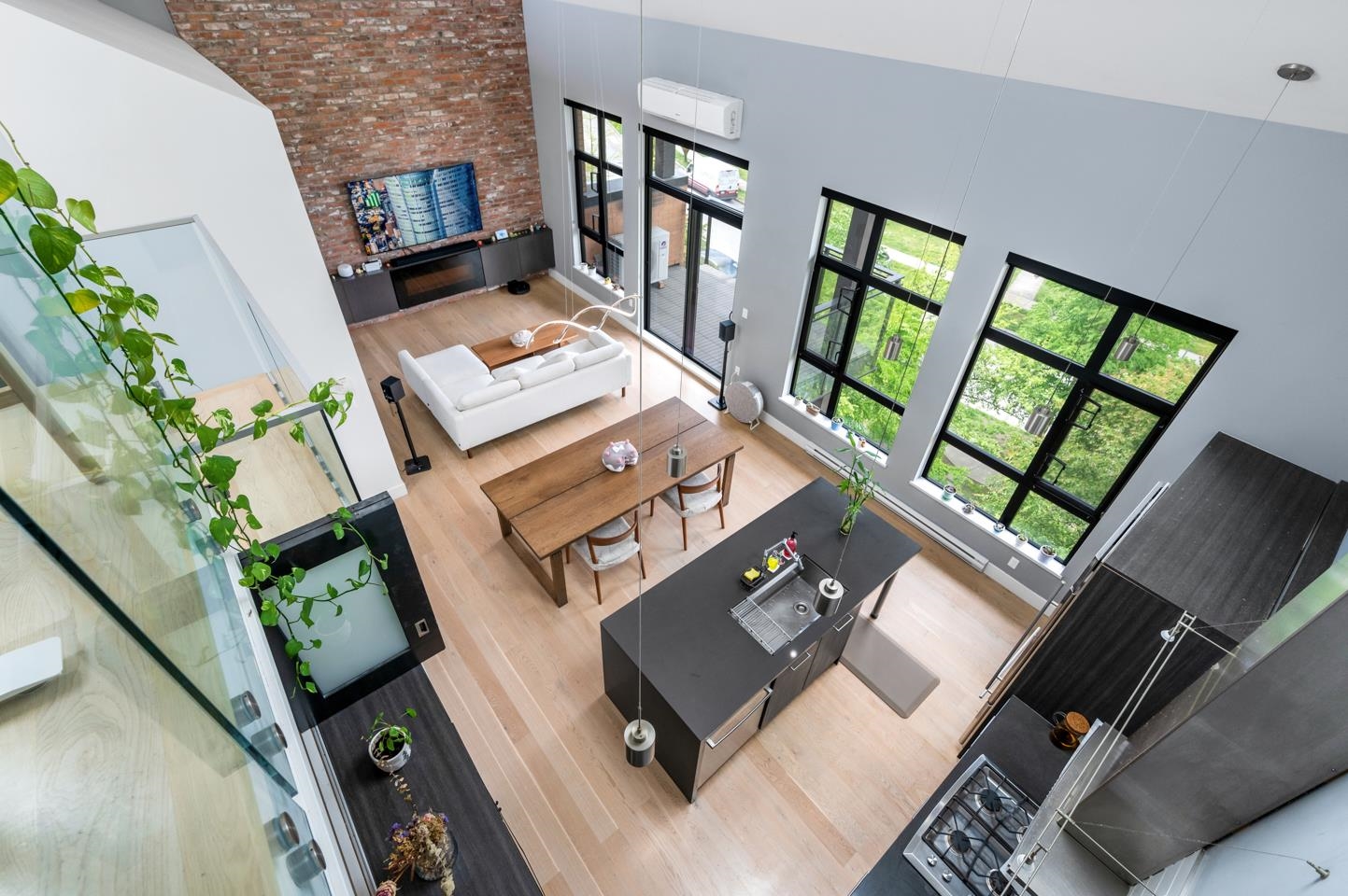 402 220 SALTER STREET, R3062337, BC,