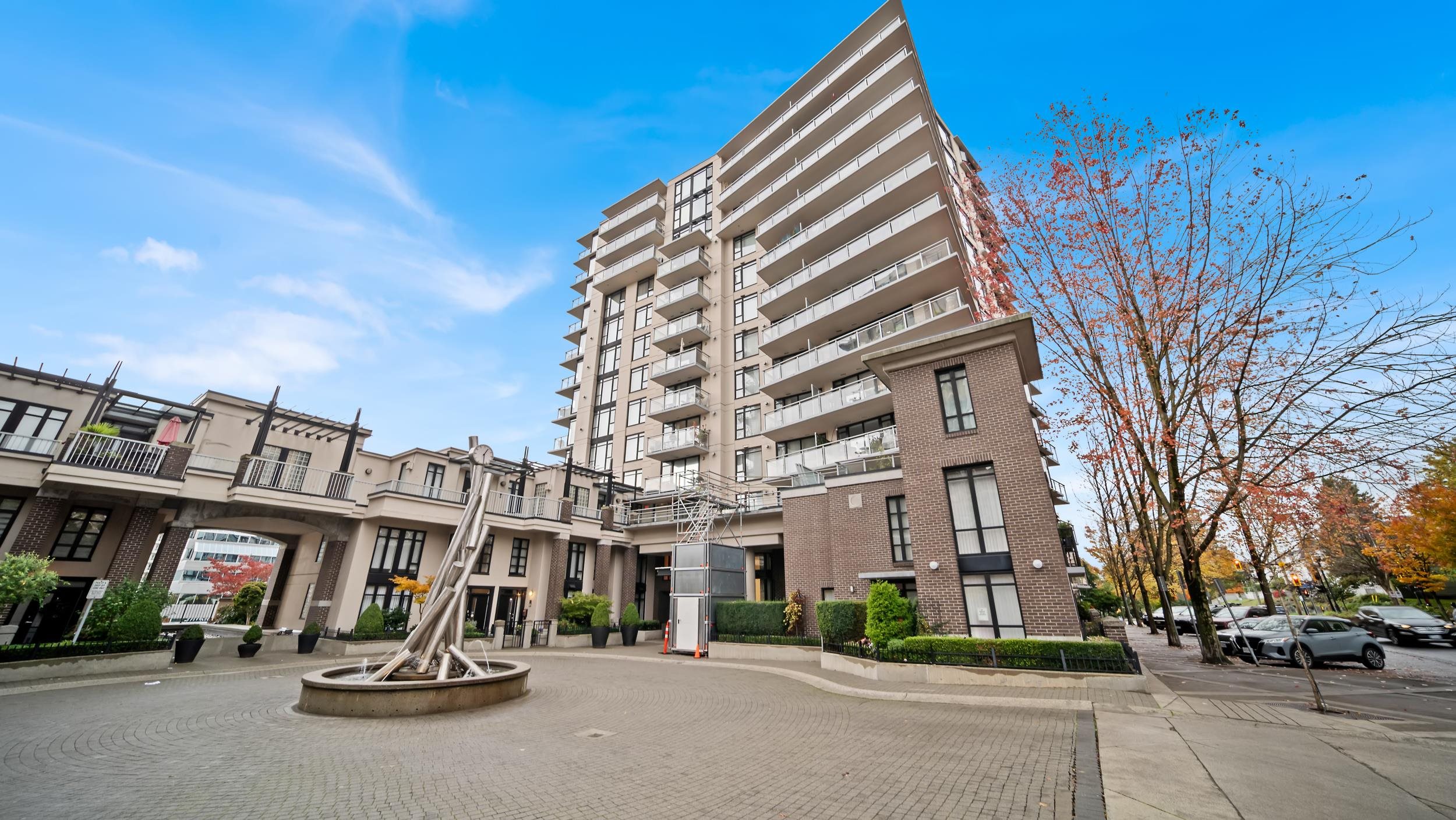 810 175 1ST STREET, R3062342, BC,