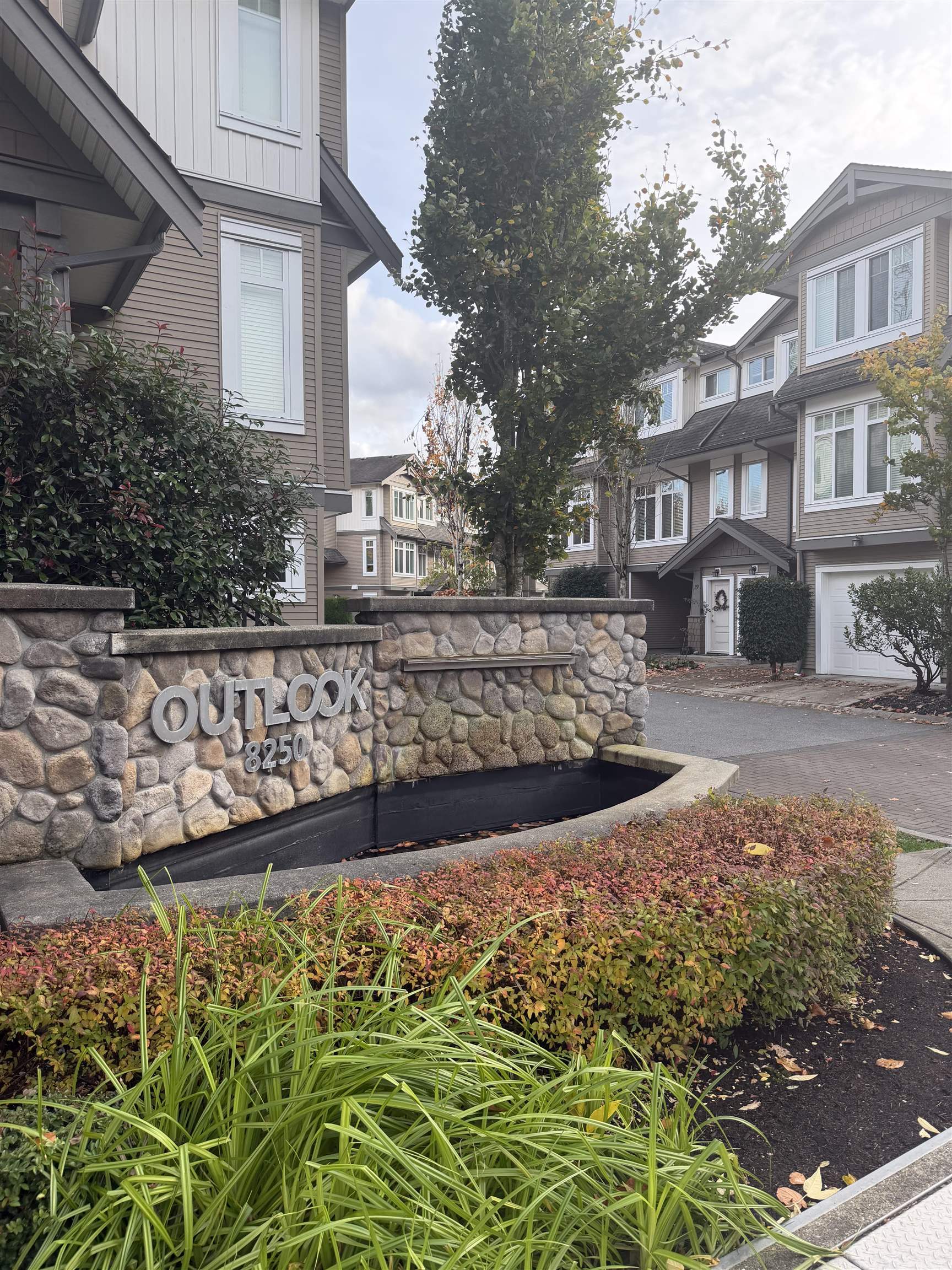 61 8250 209B STREET, R3062388, BC,