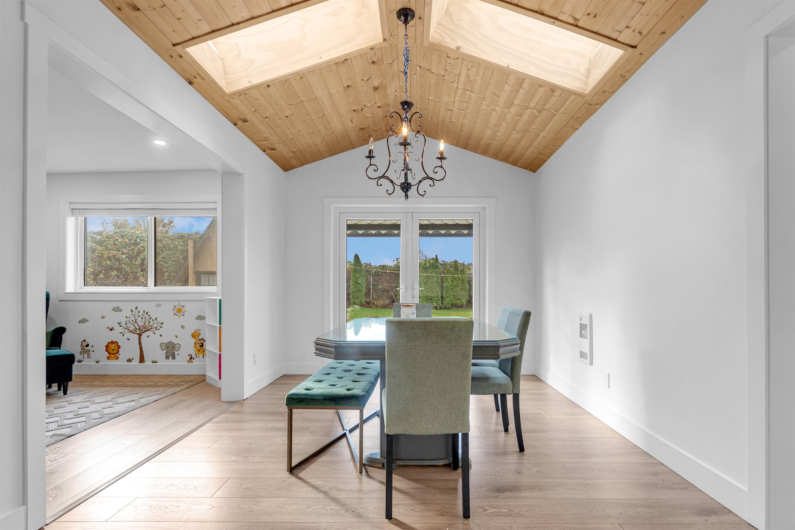 32546 PANDORA AVENUE, Abbotsford BC V2T 3X1, R3062549, BC,