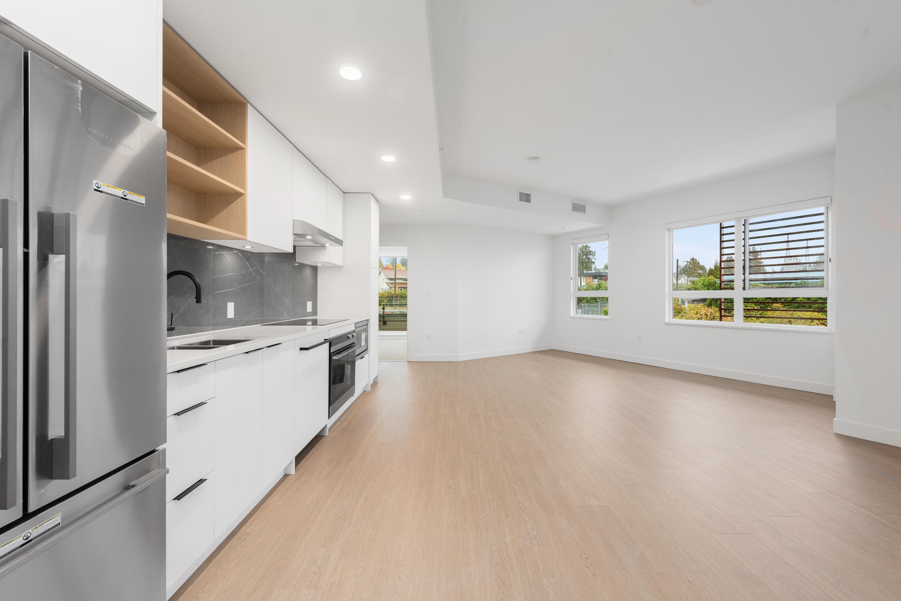 361 422 3RD STREET, R3062802, BC,