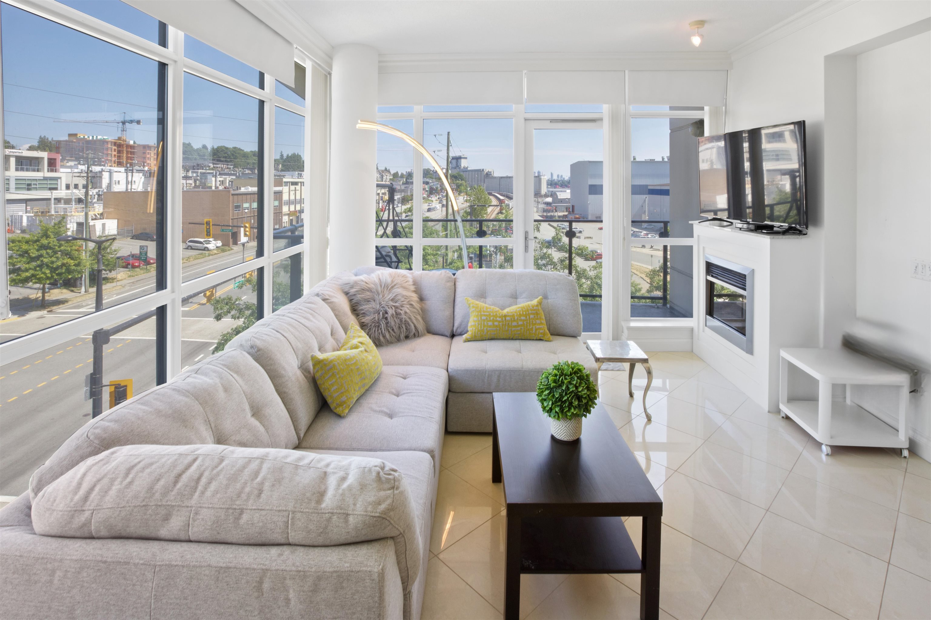 502 172 VICTORY SHIP WAY, R3063064, BC,