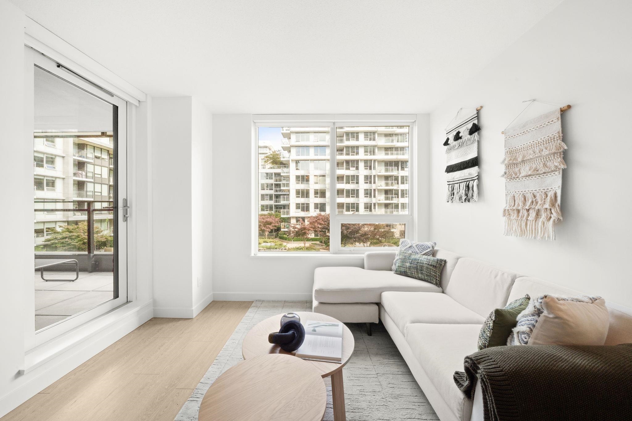 617 8833 HAZELBRIDGE WAY, R3063092, BC,