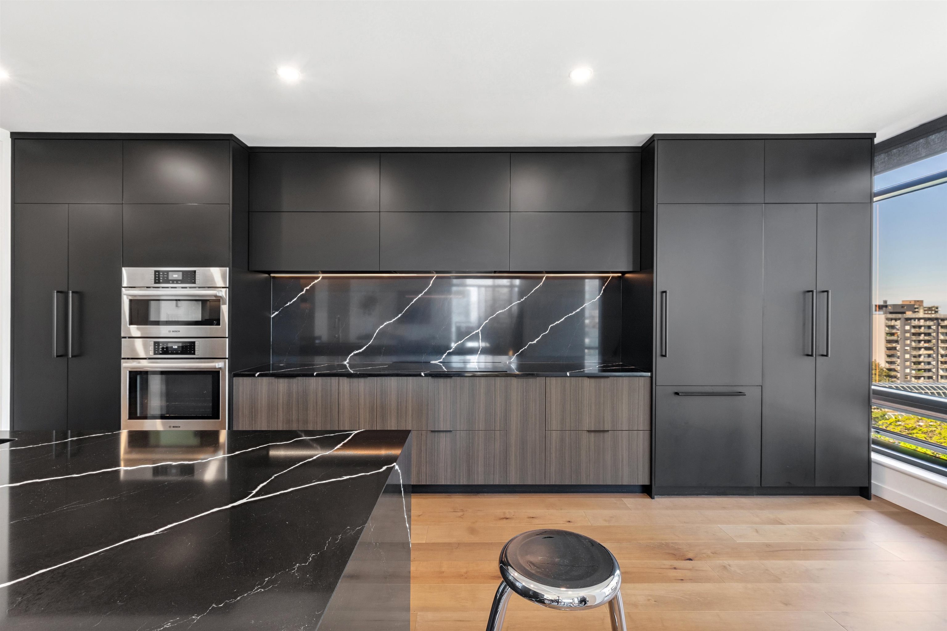 8C 1500 ALBERNI STREET, R3063124, BC,