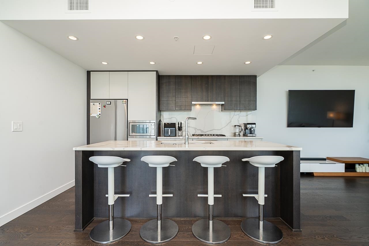 4601 567 CLARKE ROAD, R3063200, BC,