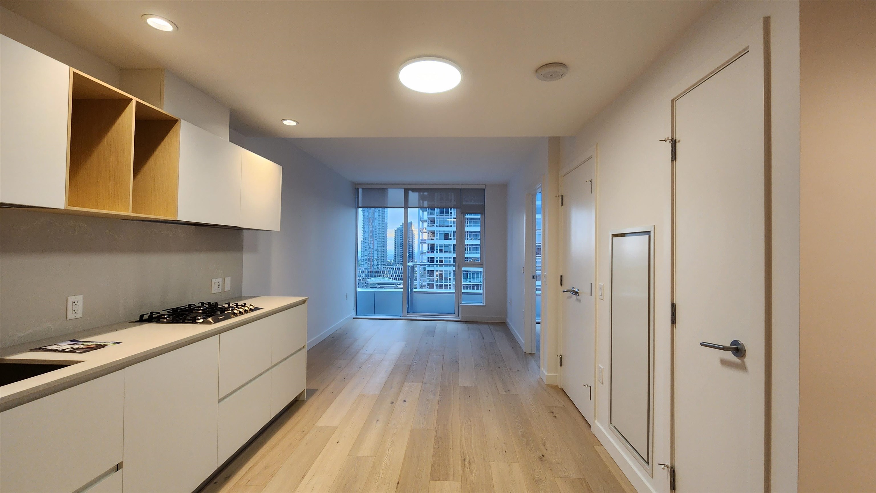 1603 6000 MCKAY AVENUE, R3063203, BC,