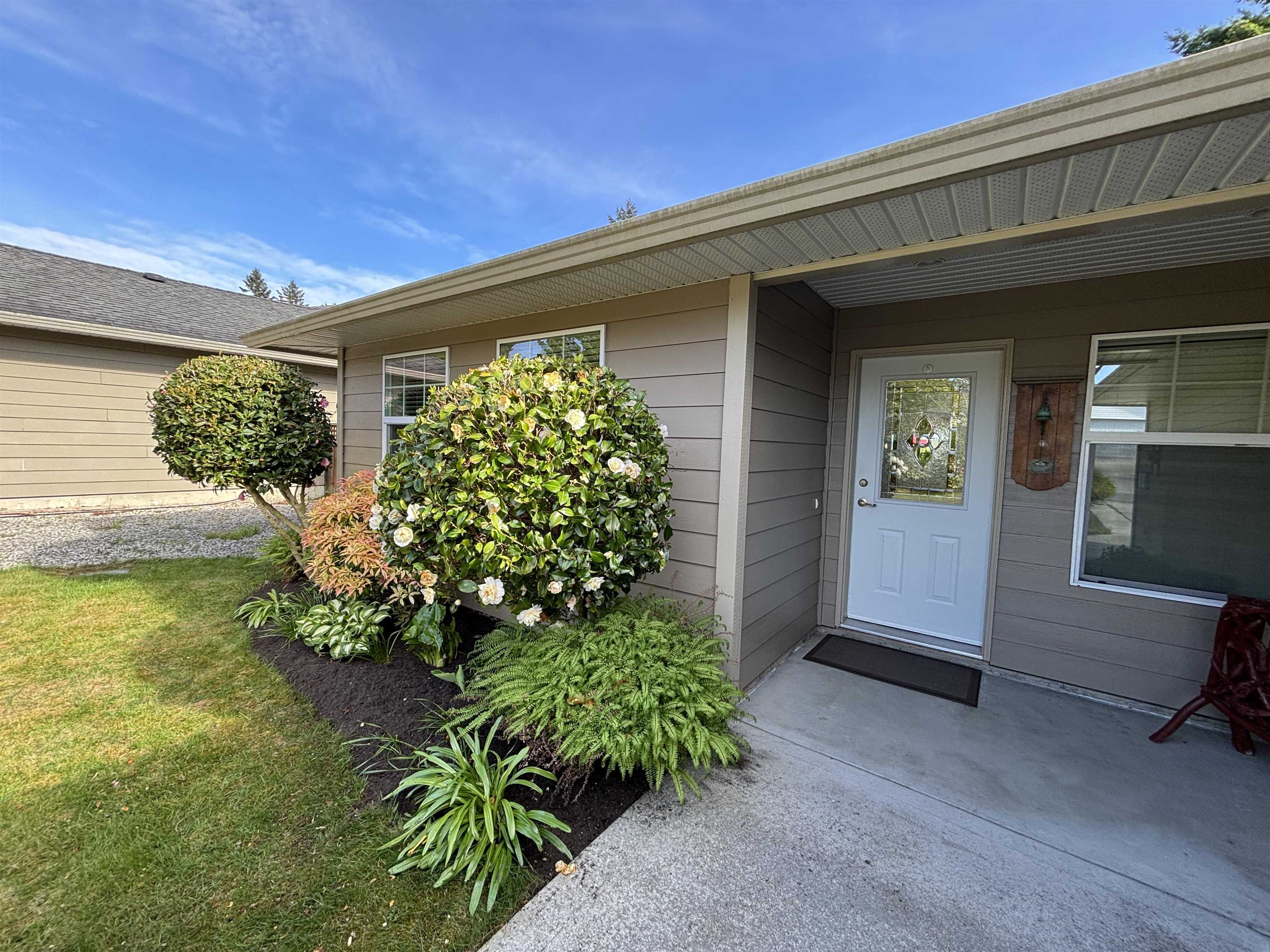 6383 ORACLE ROAD, Sechelt BC V7Z 0R8, R3063305, BC,