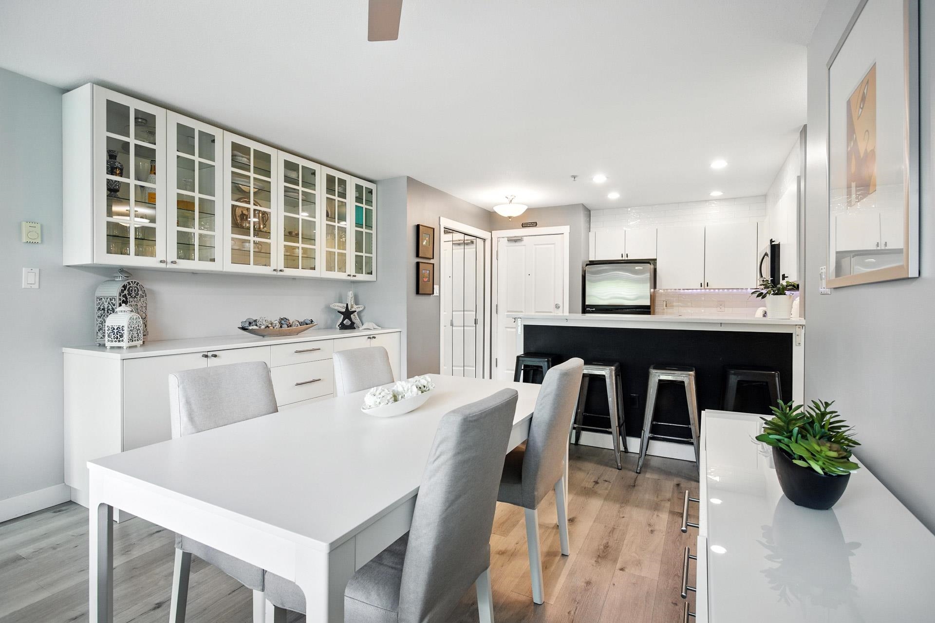 404 225 NEWPORT DRIVE, R3063464, BC,