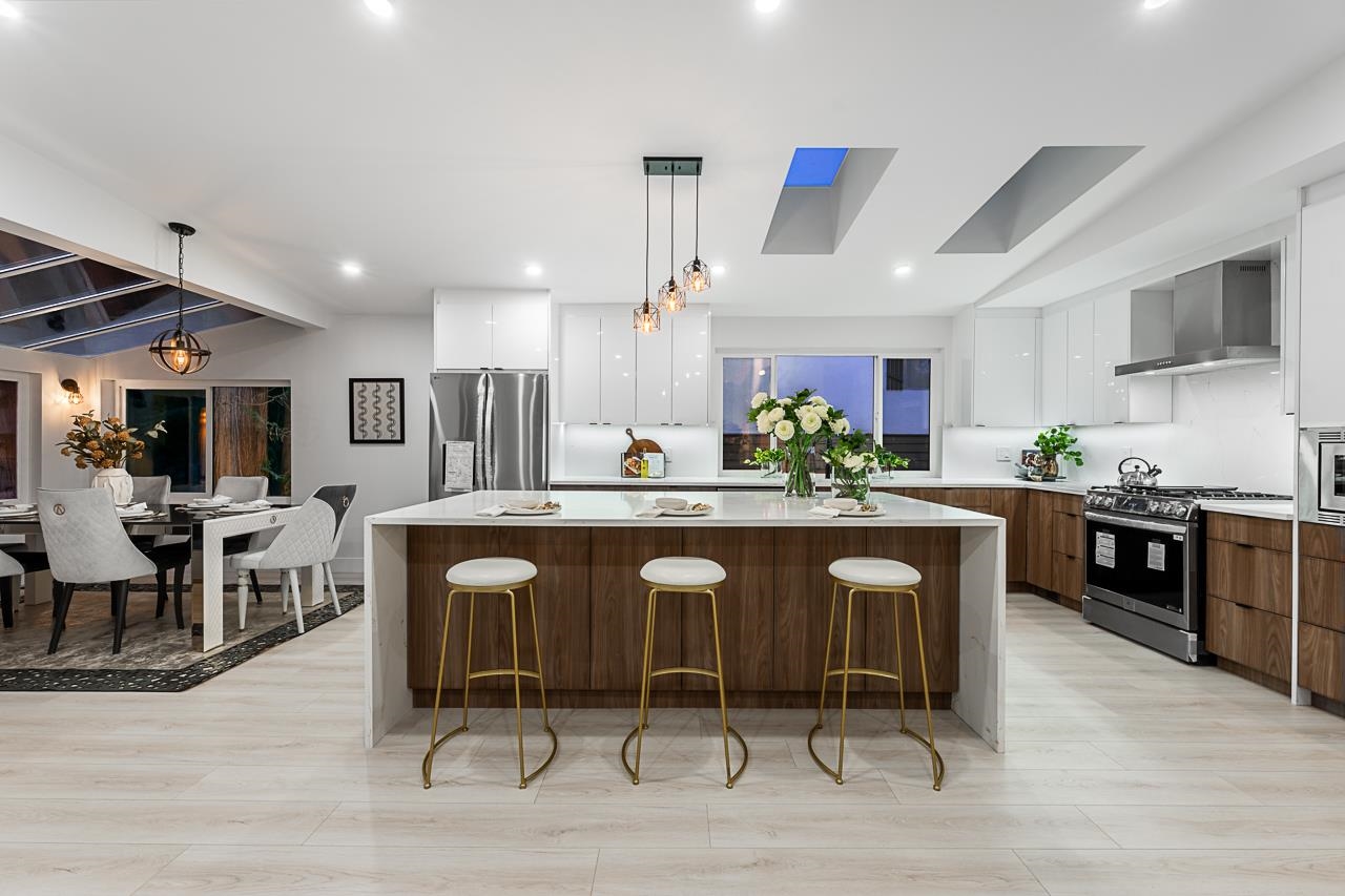 531 GREENWAY AVENUE, North Vancouver BC V7N 3C9, R3063471, BC,