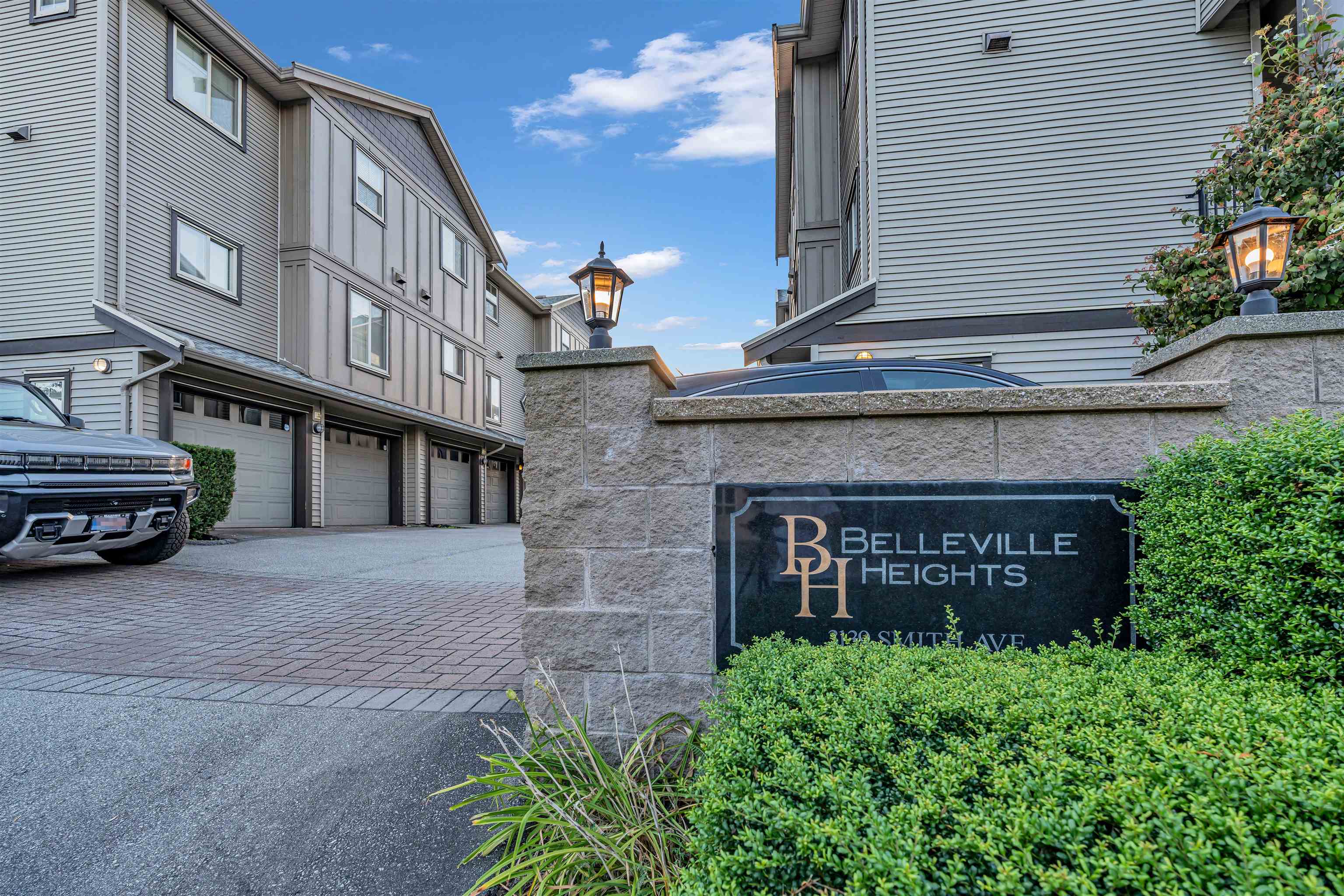 8 3139 SMITH AVENUE, R3063596, BC,