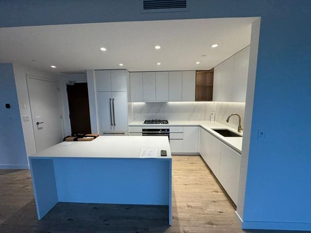 4007 720 FARROW STREET, R3063600, BC,