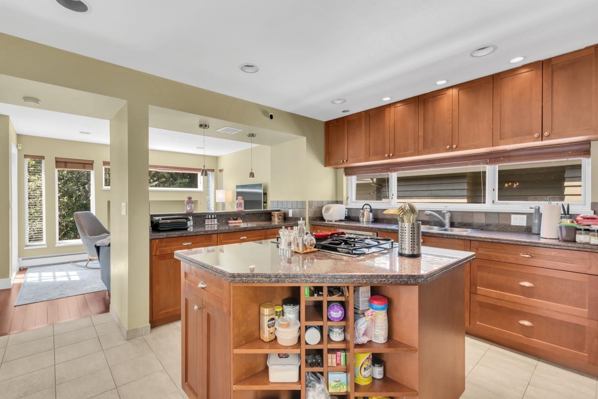 4255 ST PAULS AVENUE, North Vancouver BC V7N 1T4, R3063614, BC,